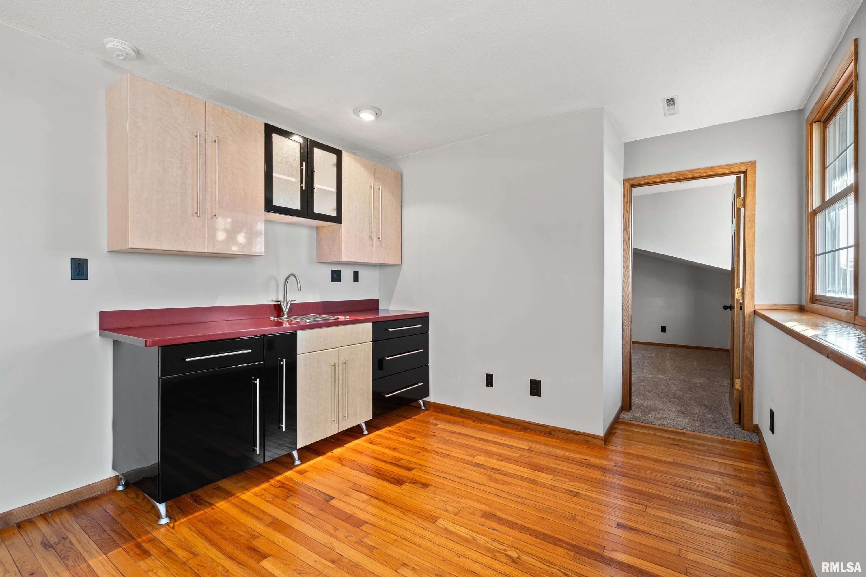 7216 Valley Drive, Bettendorf, Iowa image 39