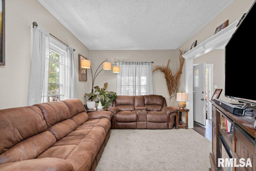 2212 18th Street A, Moline, Illinois image 3