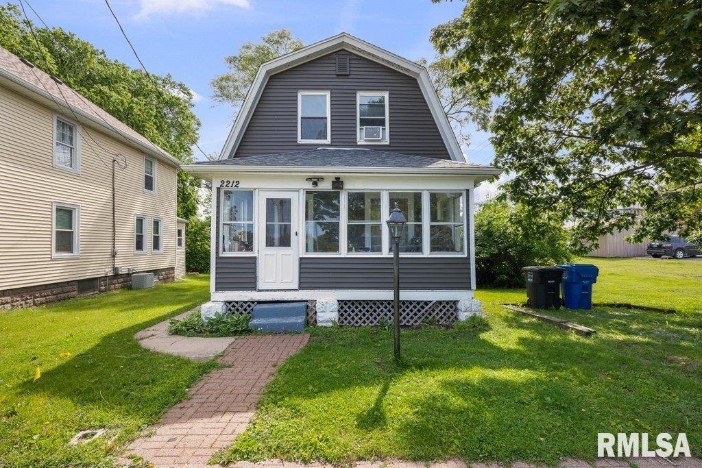 2212 18th Street A, Moline, Illinois image 1