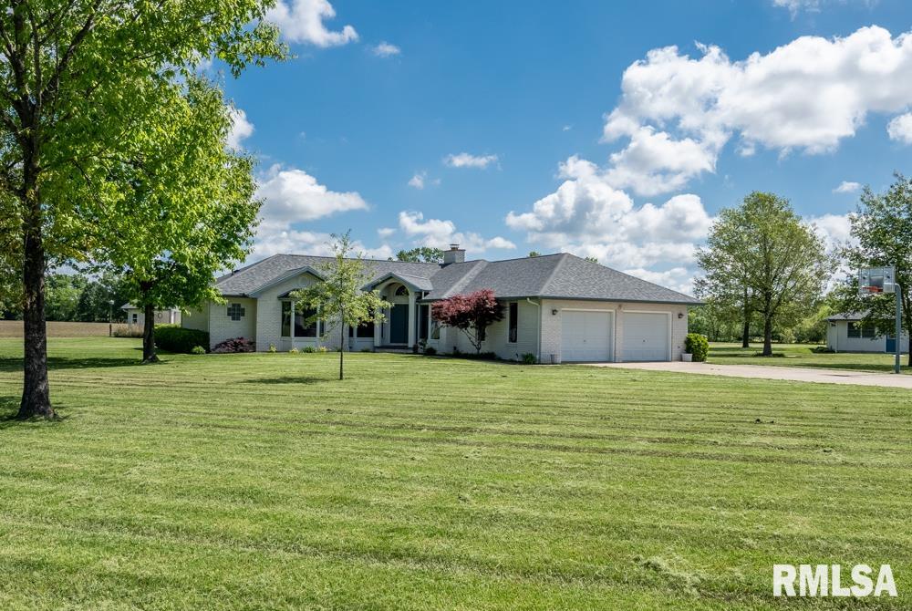 12 Old Marion Road, West Frankfort, Illinois image 3