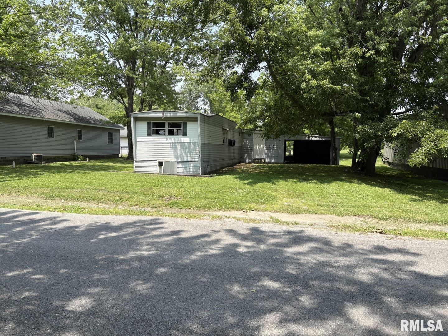 1606 & 1608 W Faust Street, Marion, Illinois image 5