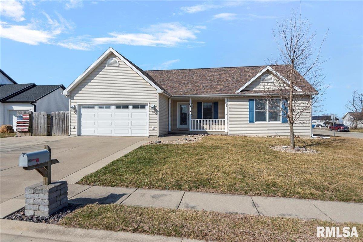 67 Ronanderson Avenue, New Berlin, Illinois image 1