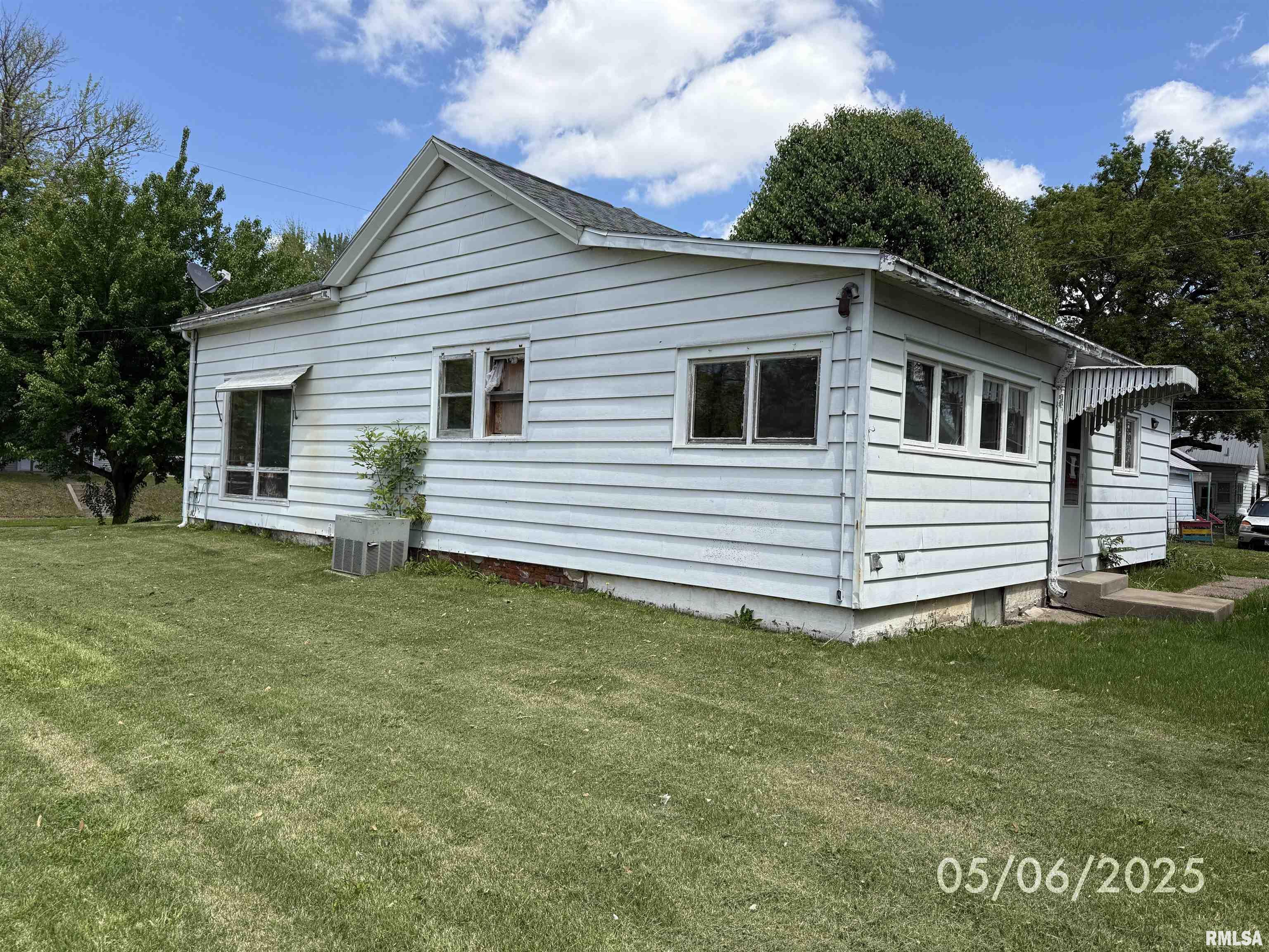 218 Sycamore Street, Quincy, Illinois image 16