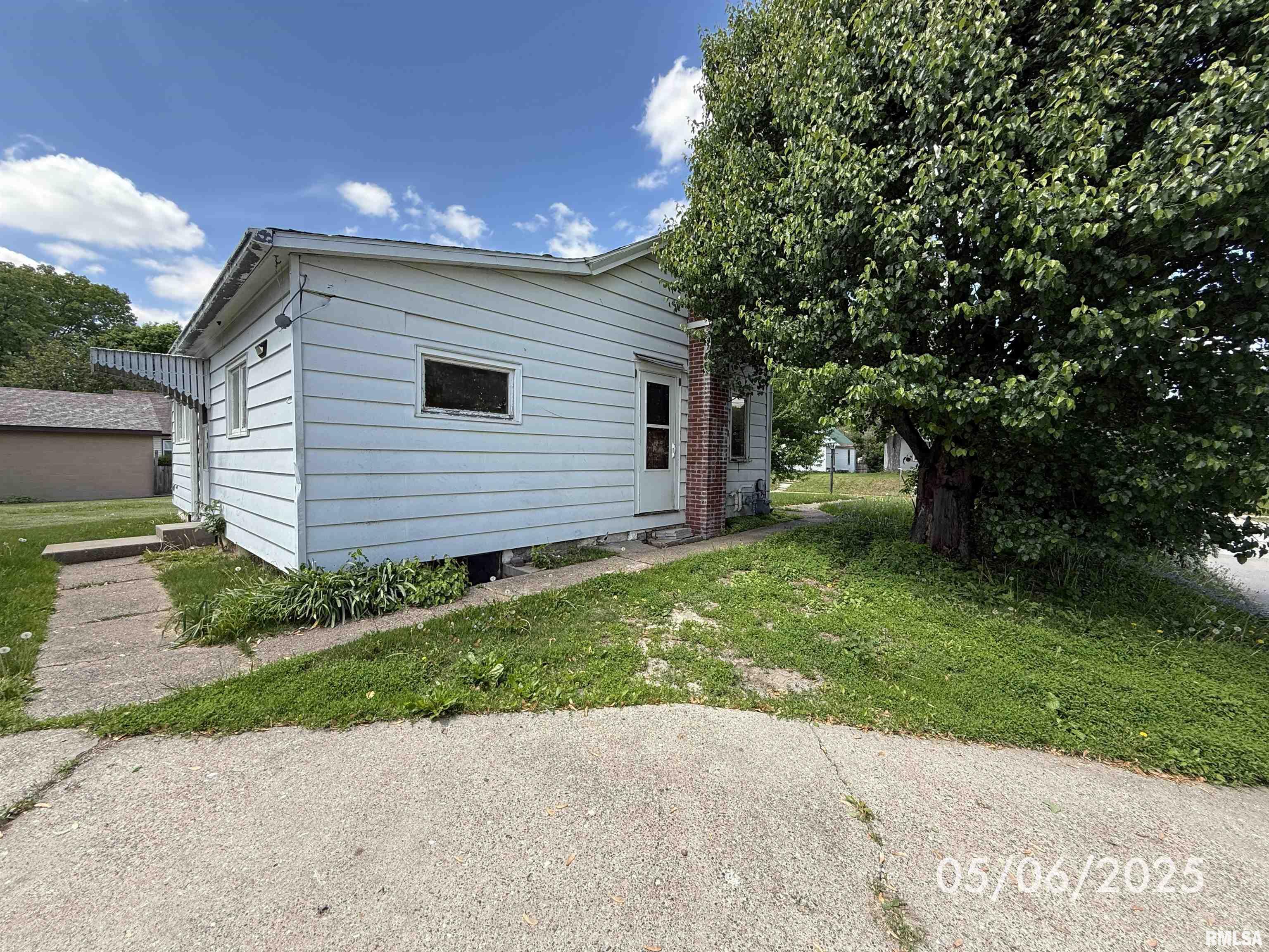 218 Sycamore Street, Quincy, Illinois image 17