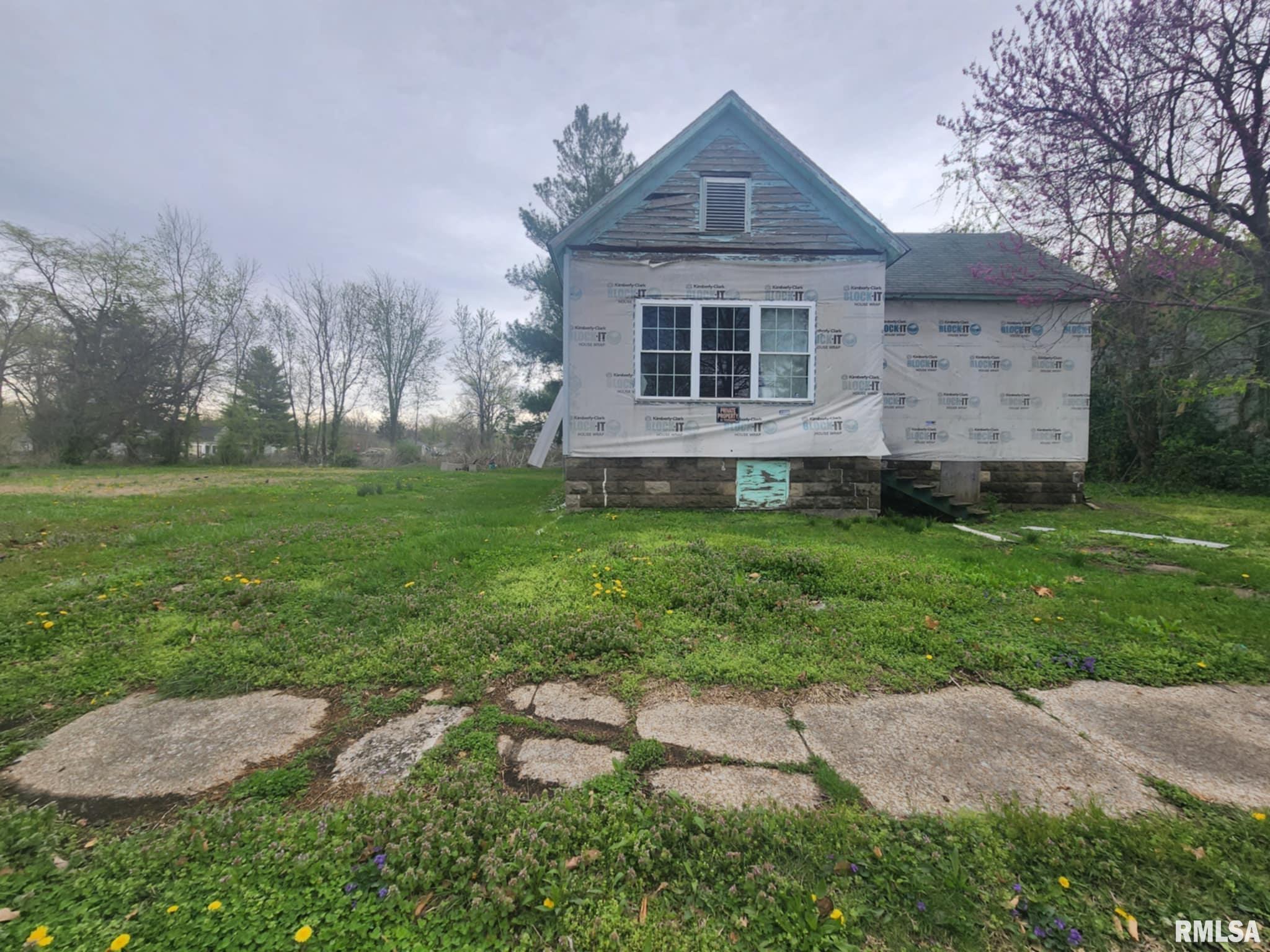 218 Madison Street, Benton, Illinois image 3