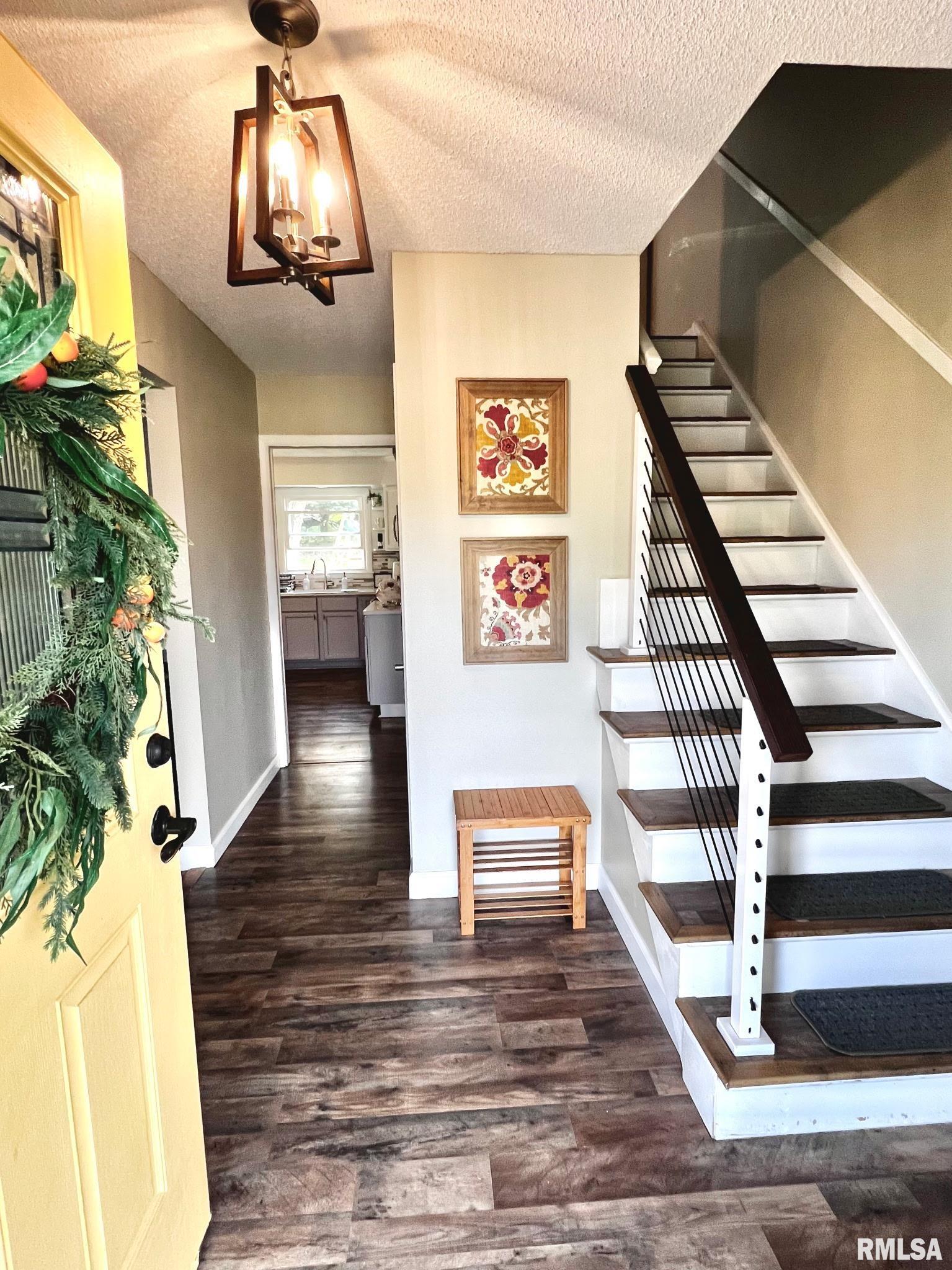 5157 Coachman Road, Bettendorf, Iowa image 2