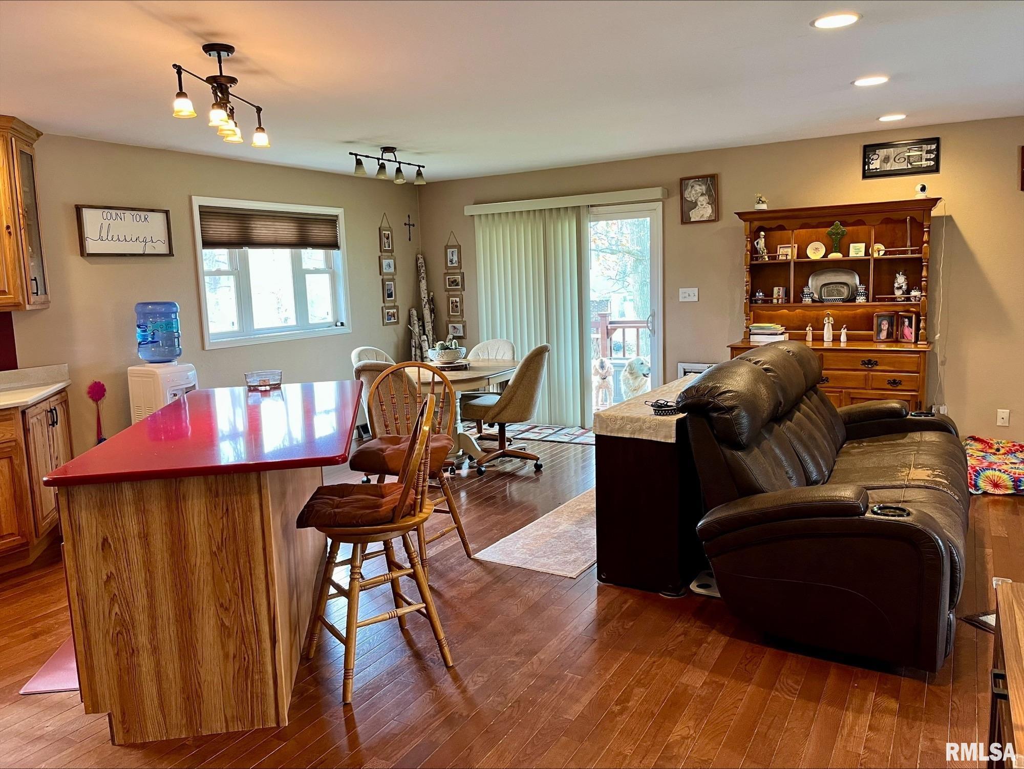 1069 Paradise Acres, Galesburg, Illinois image 12