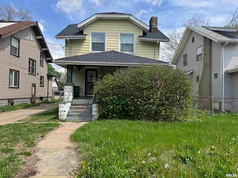 Photo of 2206 N WISCONSIN Avenue, Peoria, IL 61603 (MLS # PA1265756)