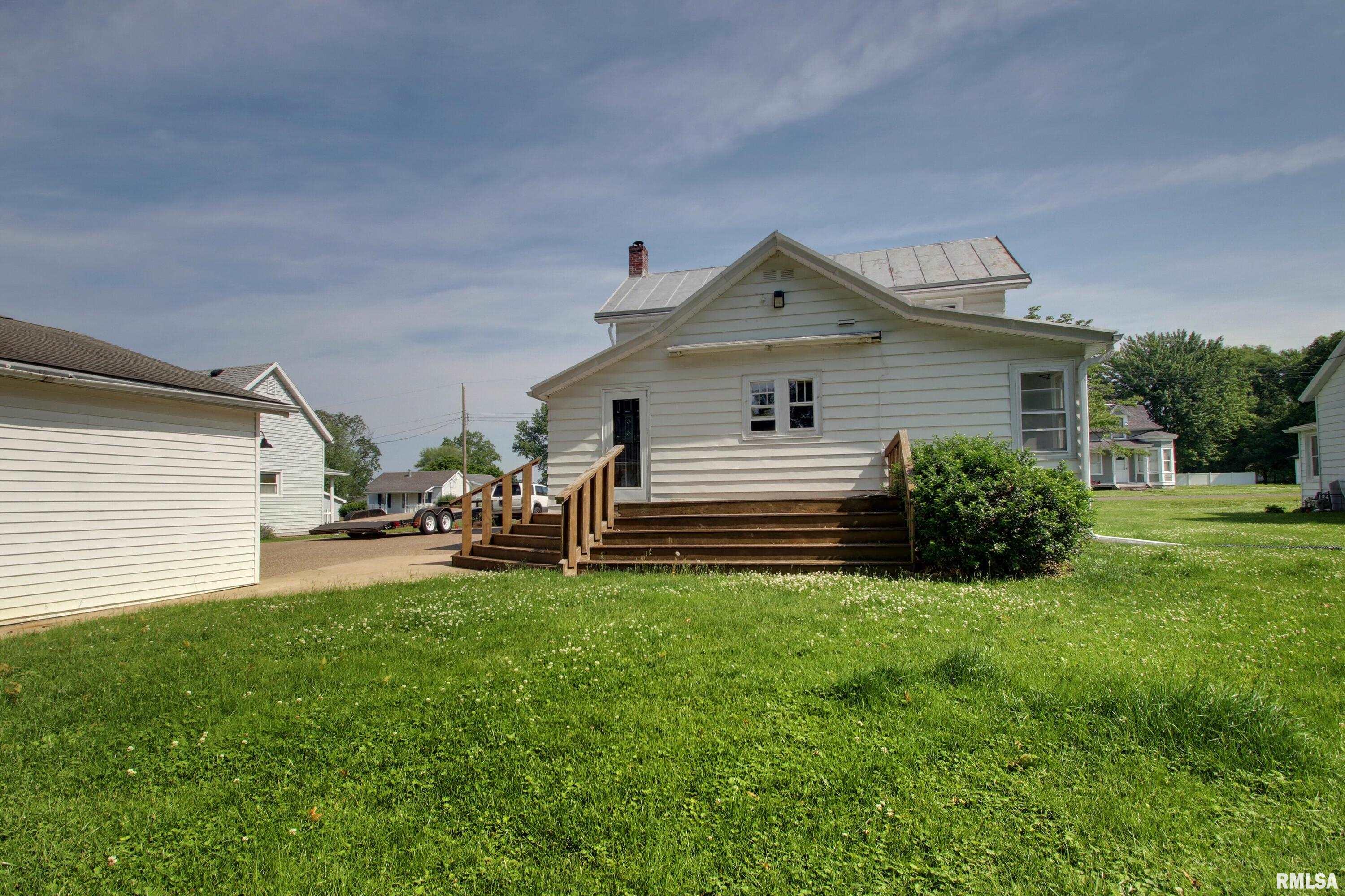 209 Smith Street, Ursa, Illinois image 3