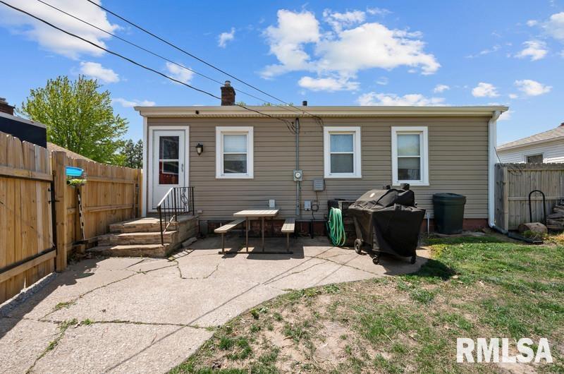 3237 25th Street, Rock Island, Illinois image 19