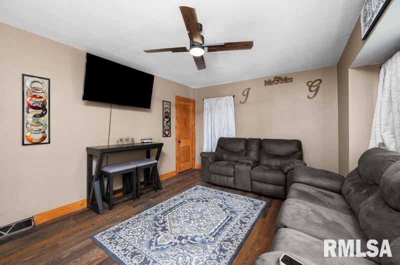 3237 25th Street, Rock Island, Illinois image 13