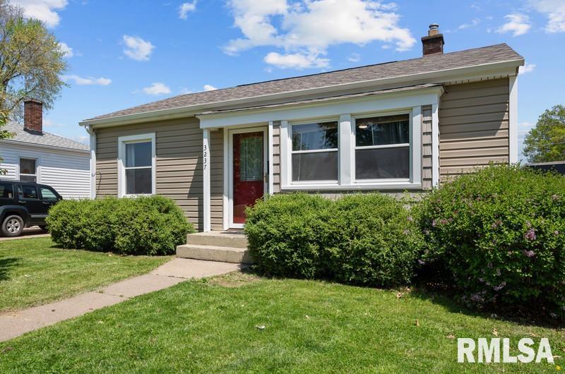 3237 25th Street, Rock Island, Illinois image 2