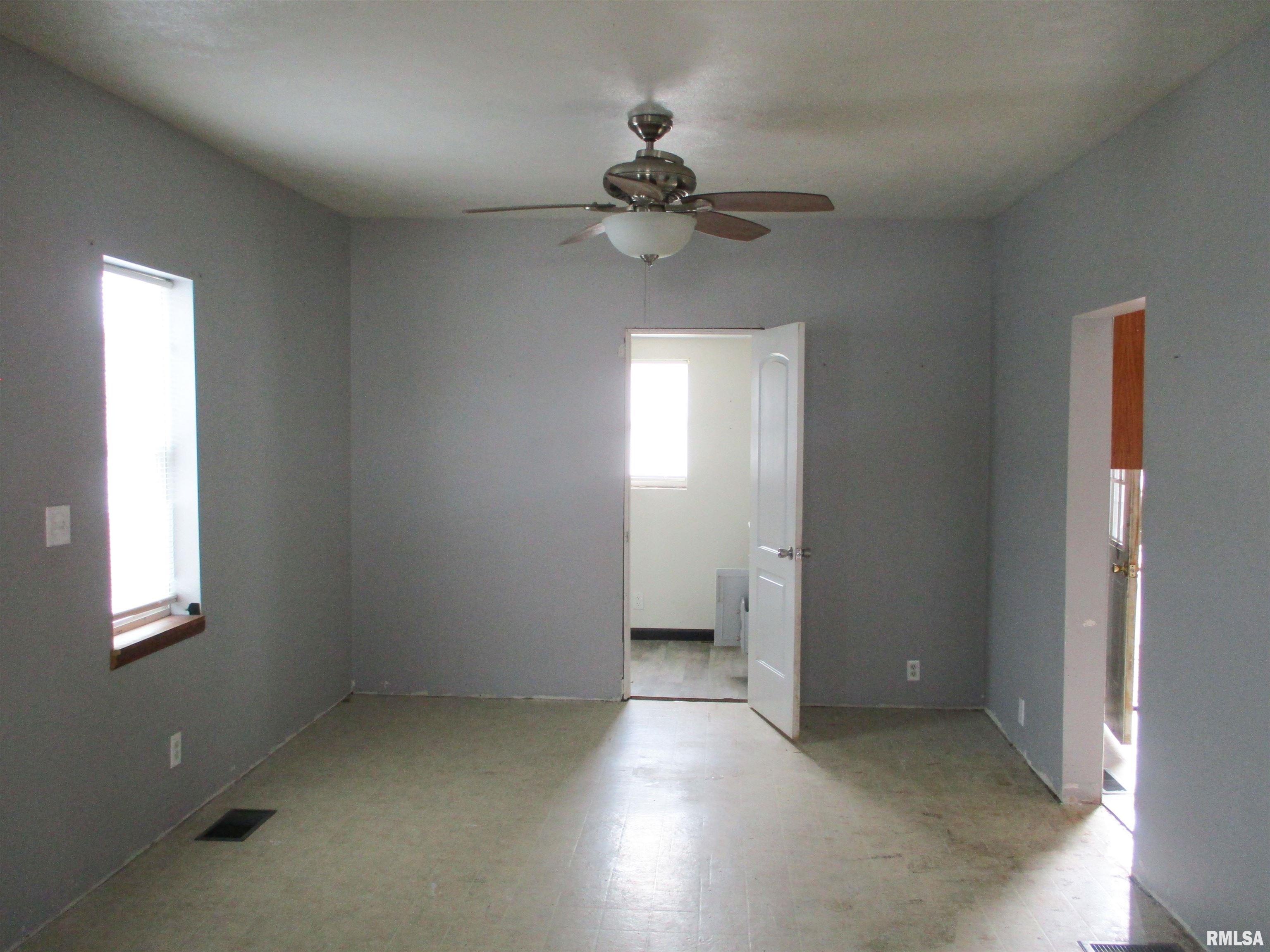 81 N 9th Avenue, Canton, Illinois image 10