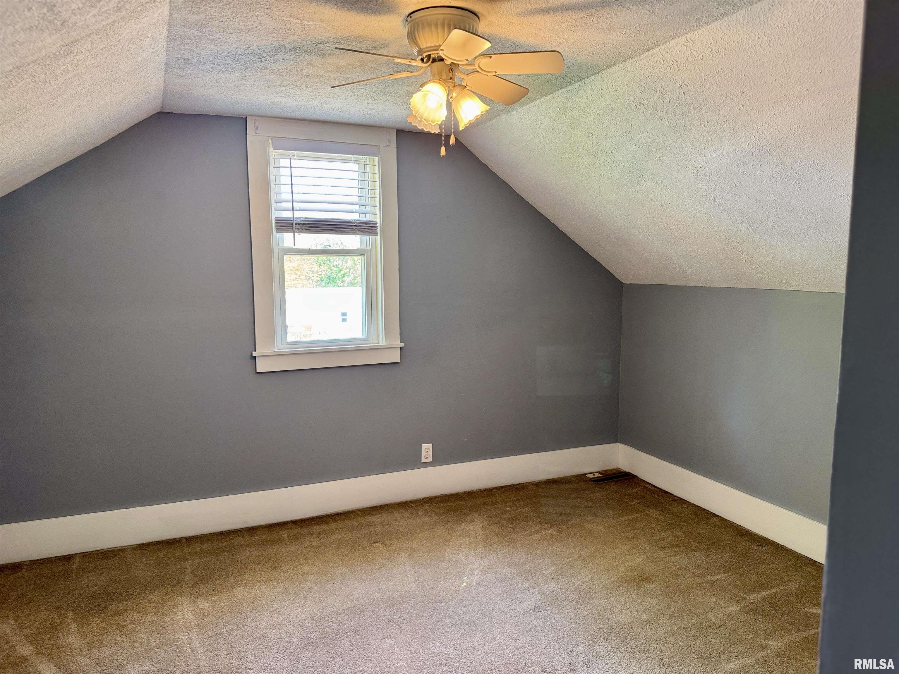 1123 W Losey Street, Galesburg, Illinois image 33