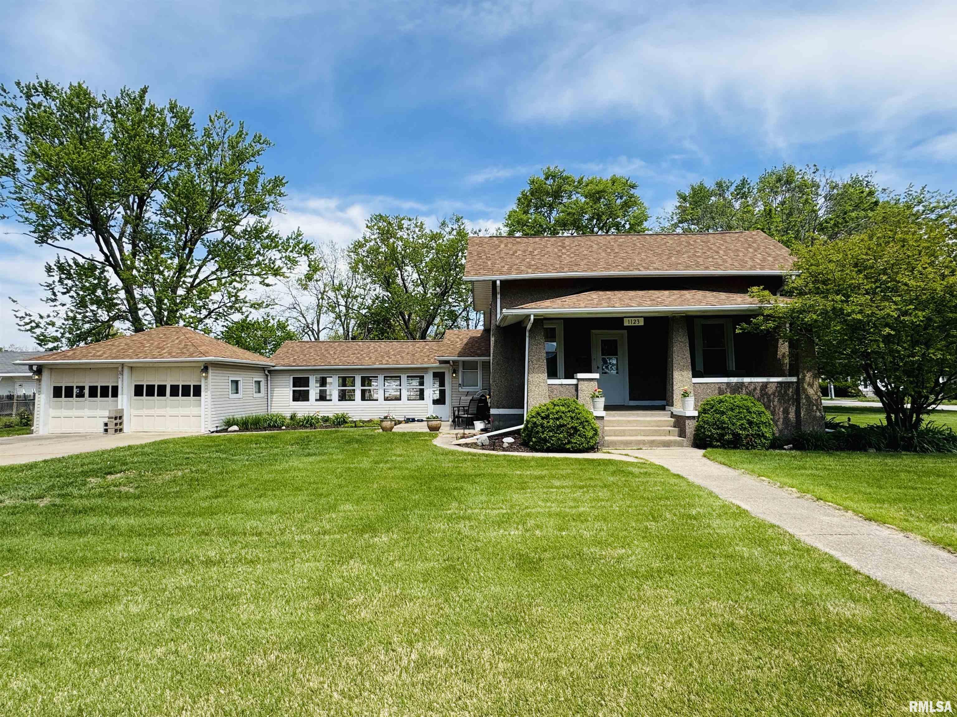 1123 W Losey Street, Galesburg, Illinois image 1
