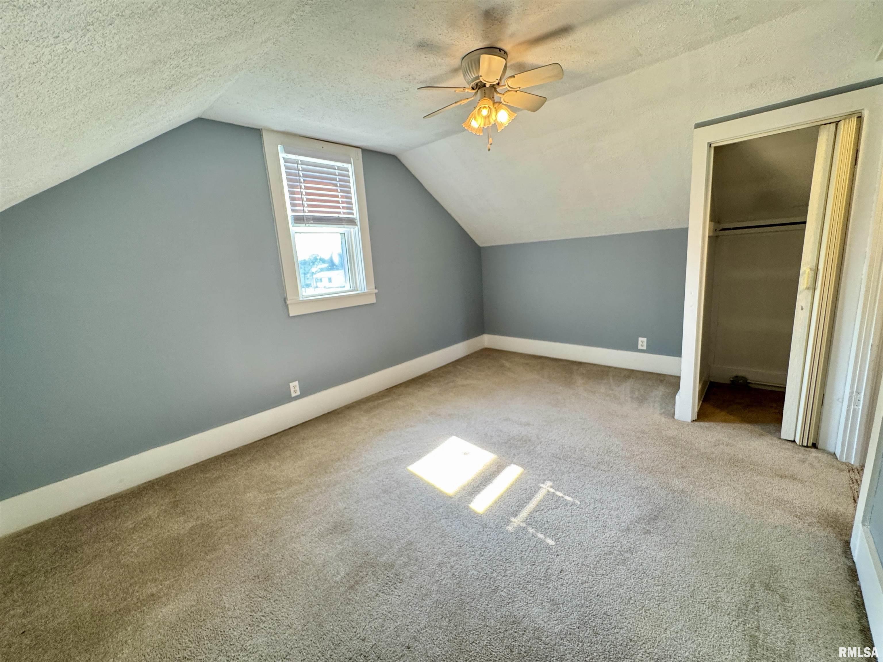 1123 W Losey Street, Galesburg, Illinois image 37