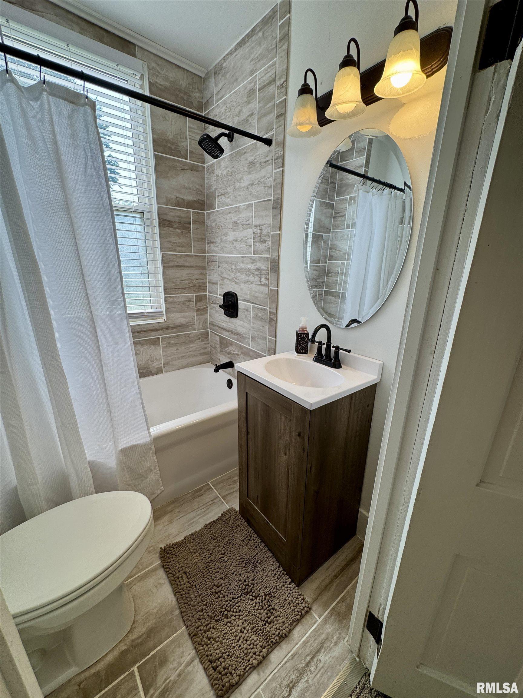 1123 W Losey Street, Galesburg, Illinois image 30
