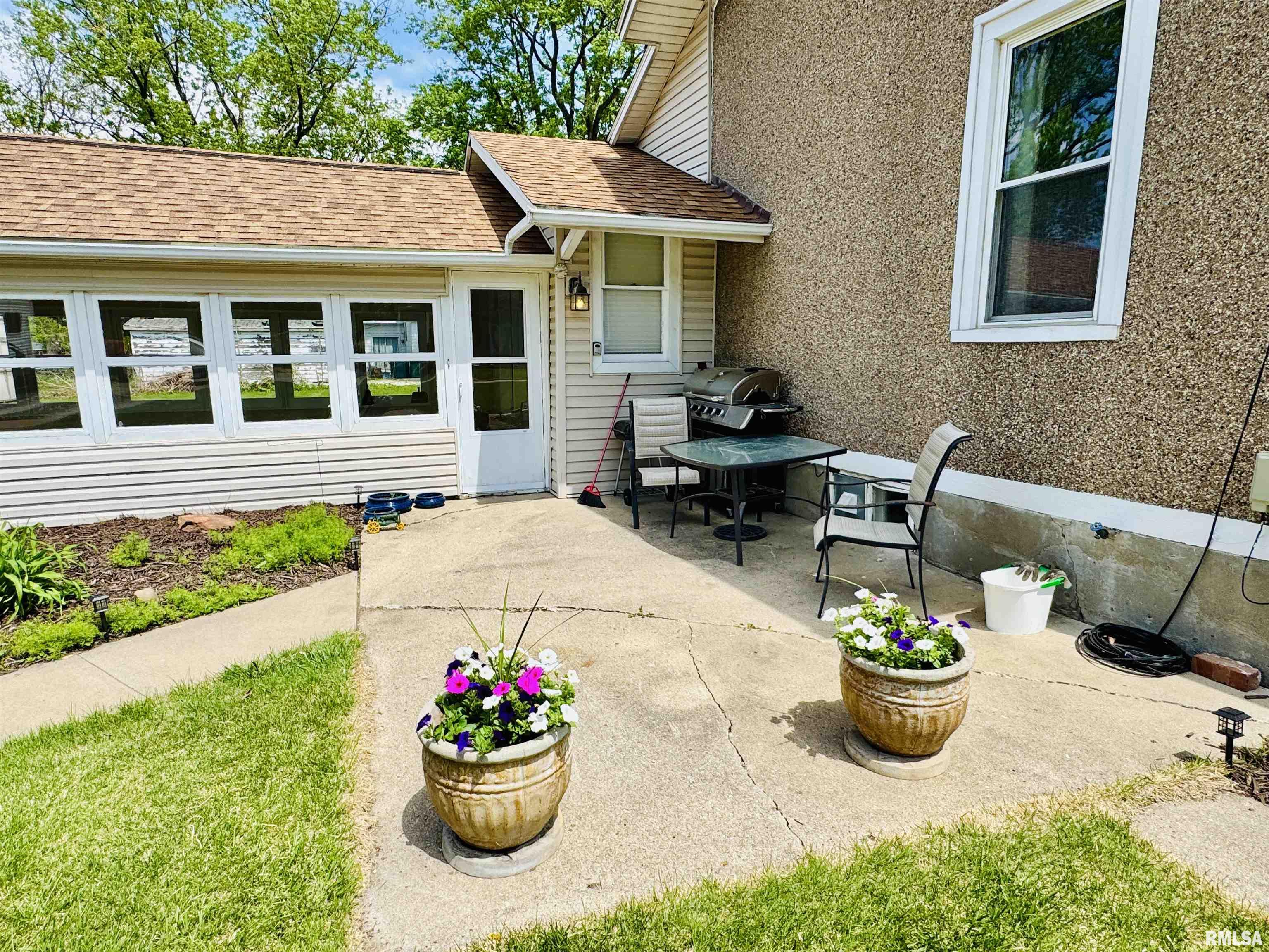 1123 W Losey Street, Galesburg, Illinois image 7