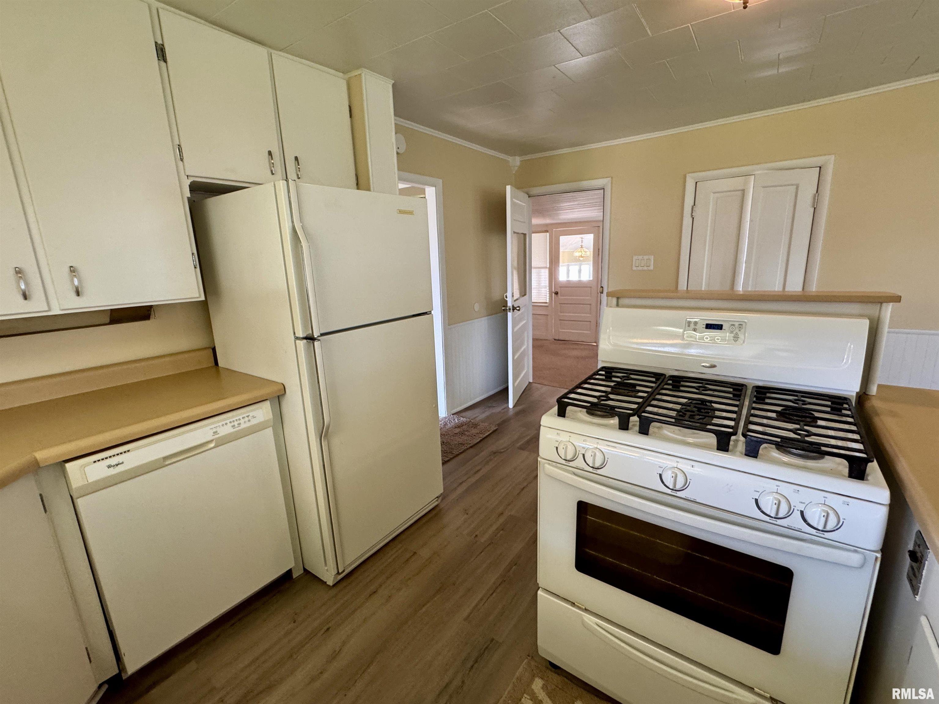 1123 W Losey Street, Galesburg, Illinois image 17