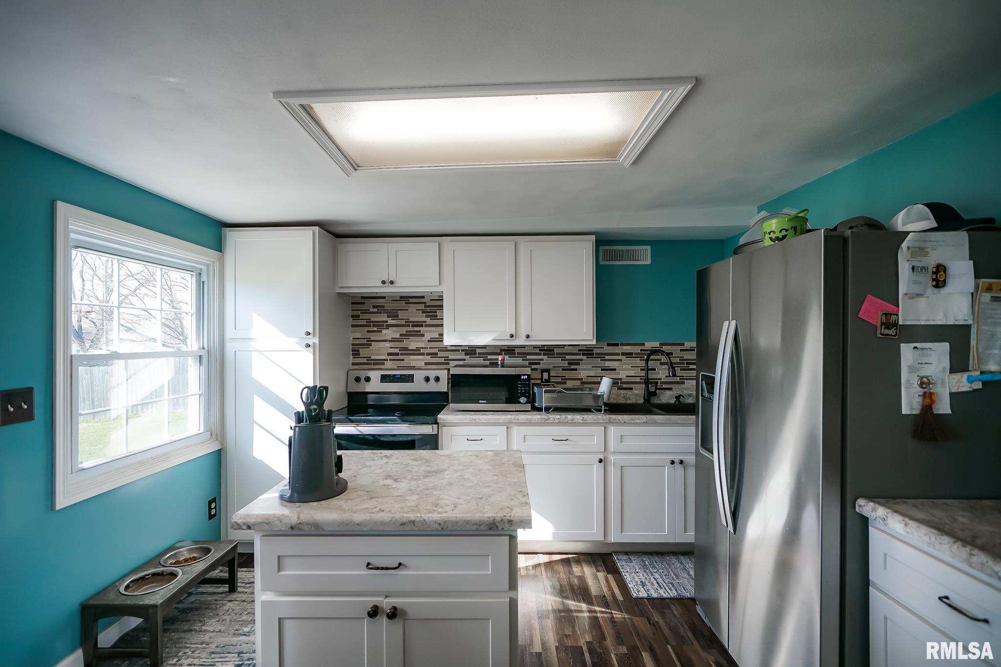 213 2nd Street, Hanna City, Illinois image 11