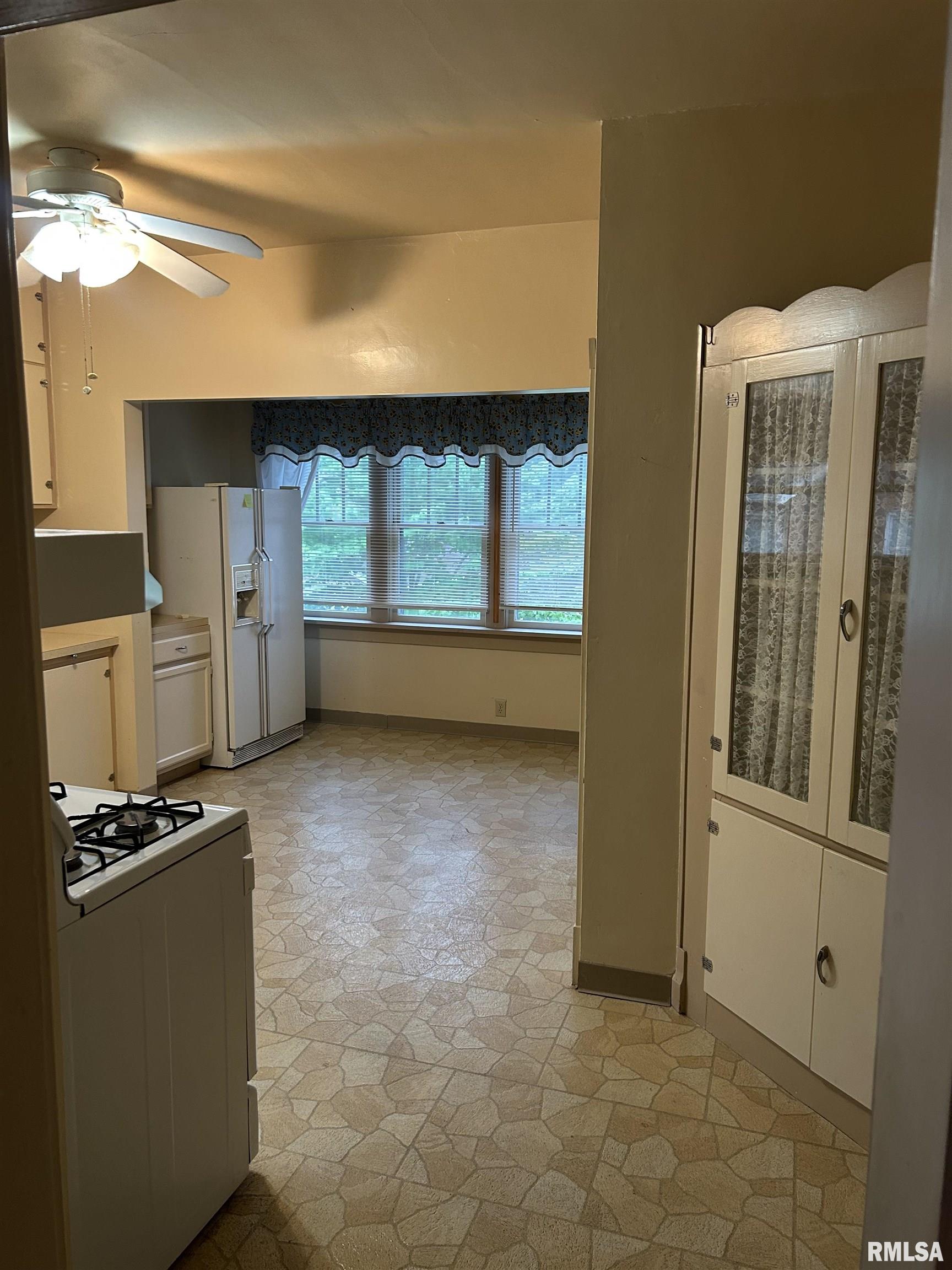 2215 Clay Street, Murphysboro, Illinois image 11