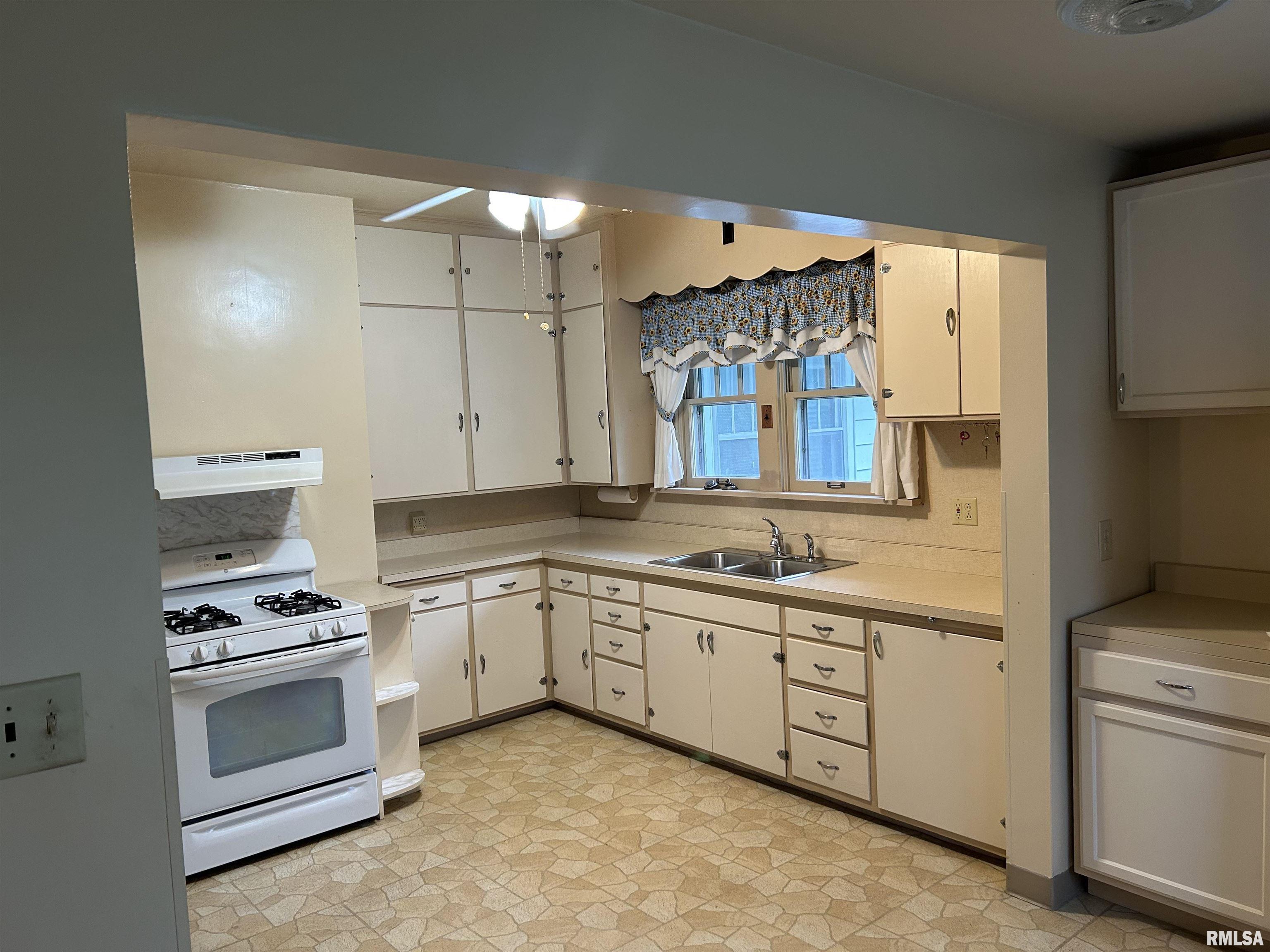 2215 Clay Street, Murphysboro, Illinois image 19
