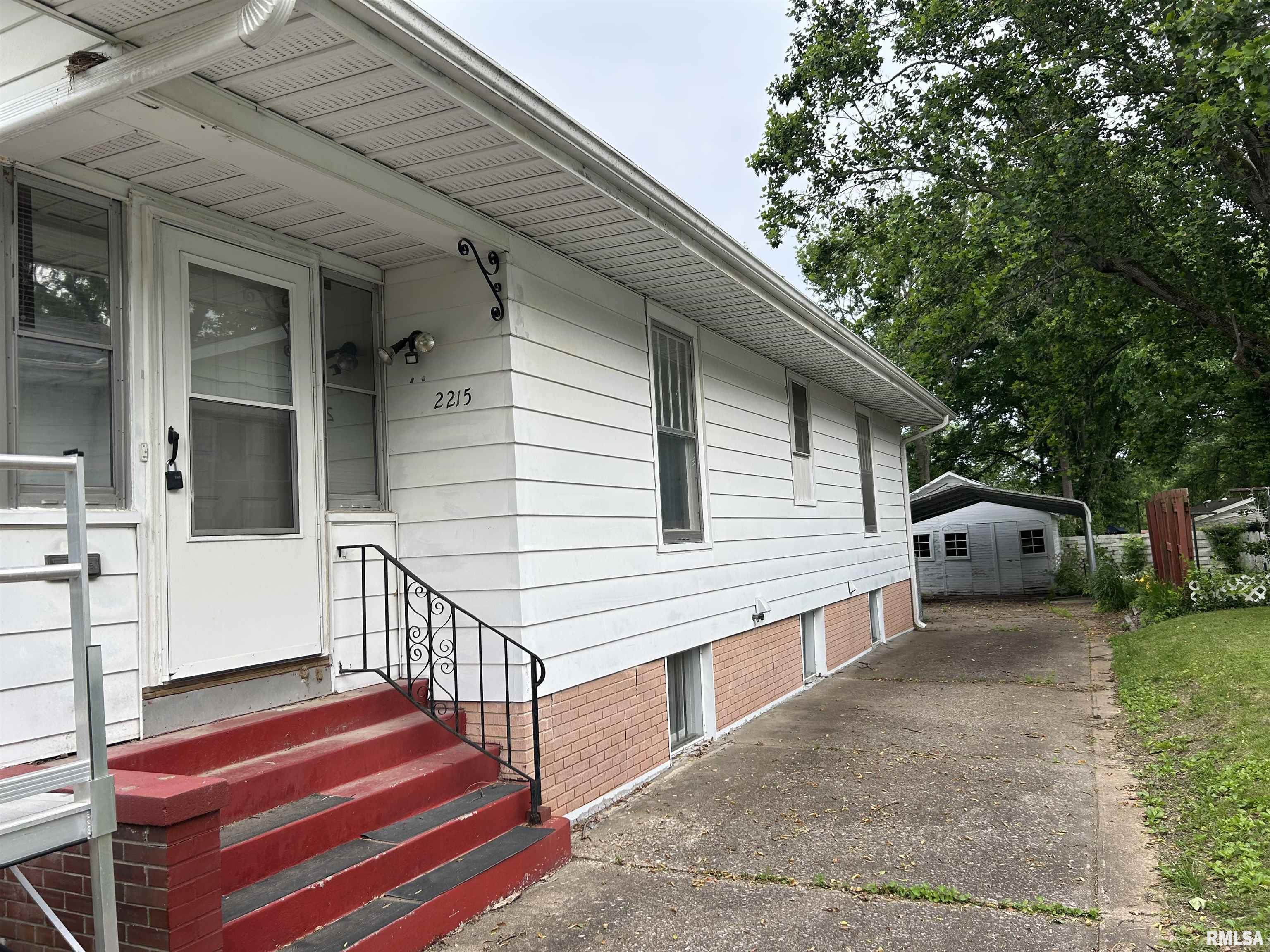 2215 Clay Street, Murphysboro, Illinois image 3