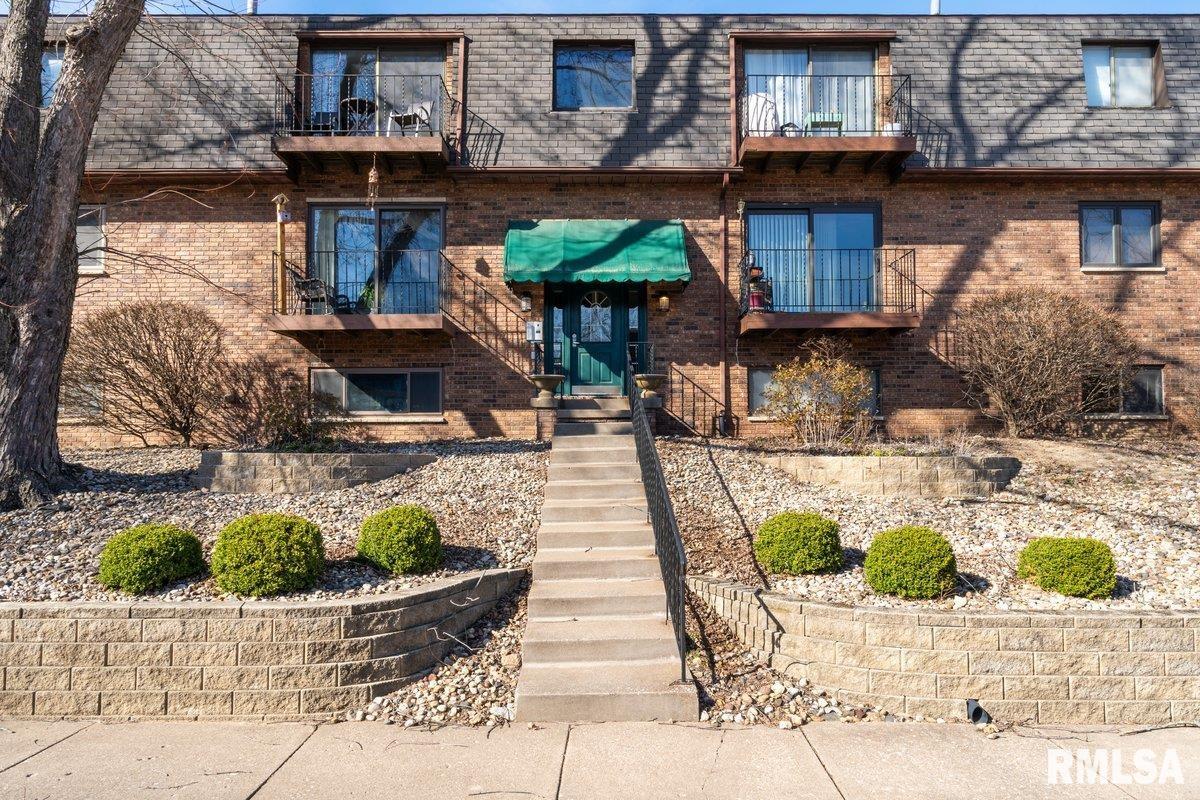 2501 26th Avenue Court, Rock Island, Illinois image 2