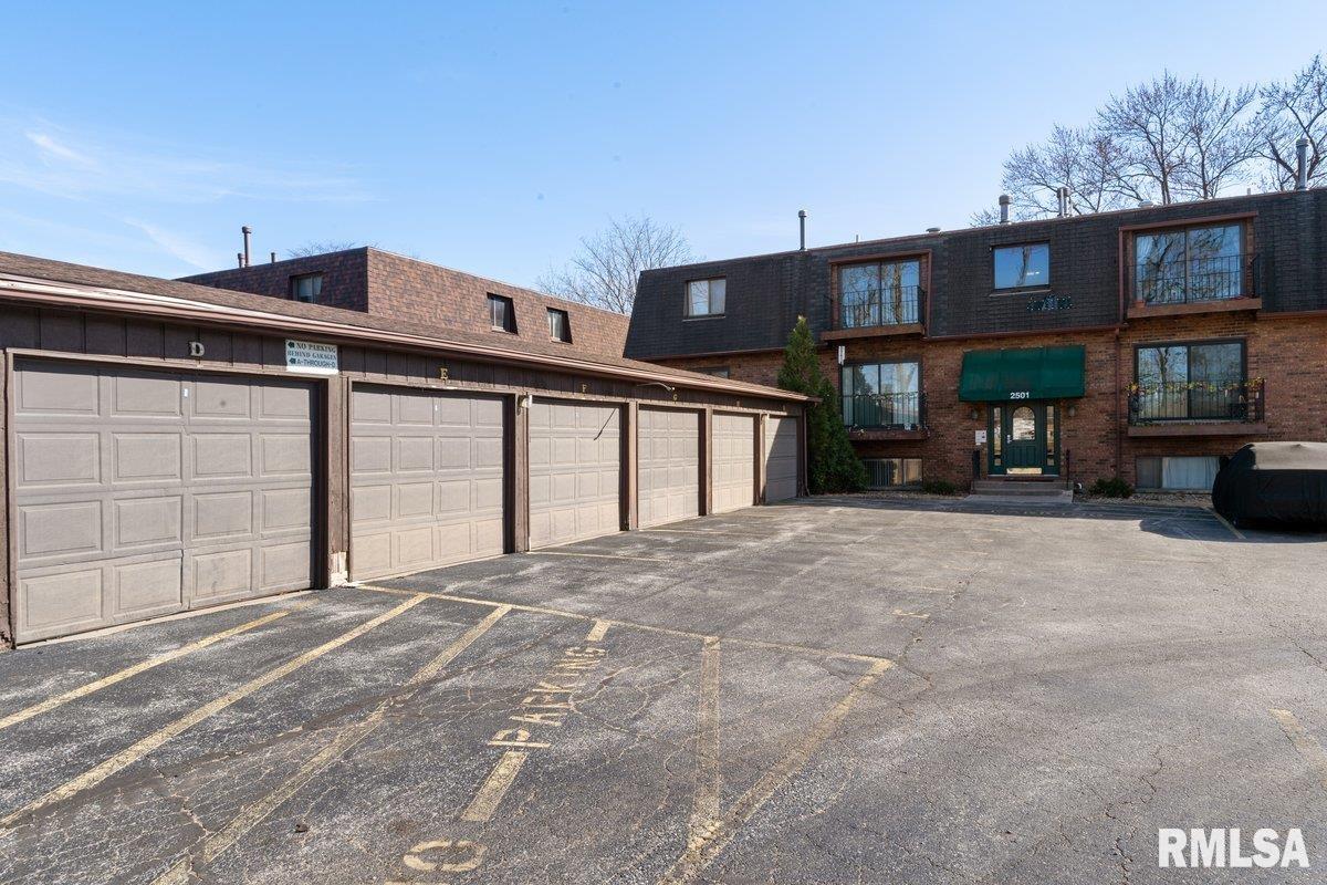 2501 26th Avenue Court, Rock Island, Illinois image 3