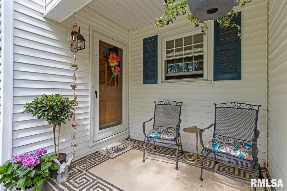 1128 N Robert Drive, East Peoria, Illinois image 11
