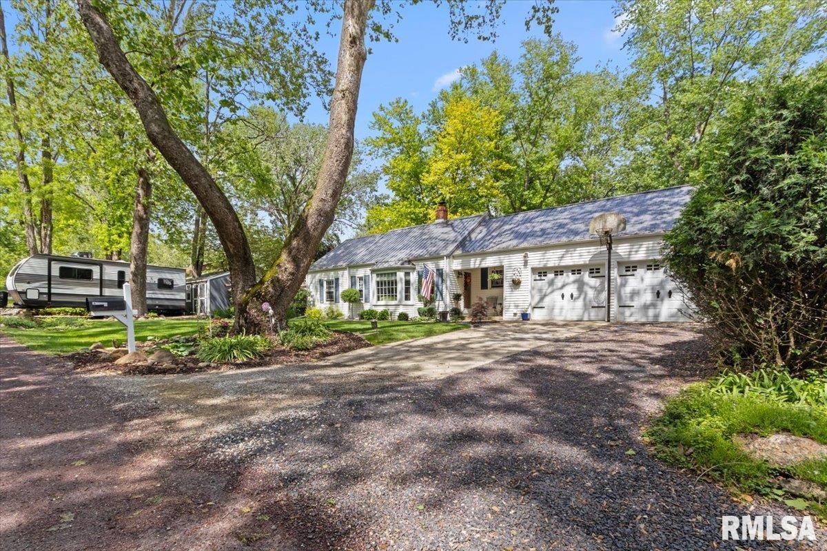 1128 N Robert Drive, East Peoria, Illinois image 7