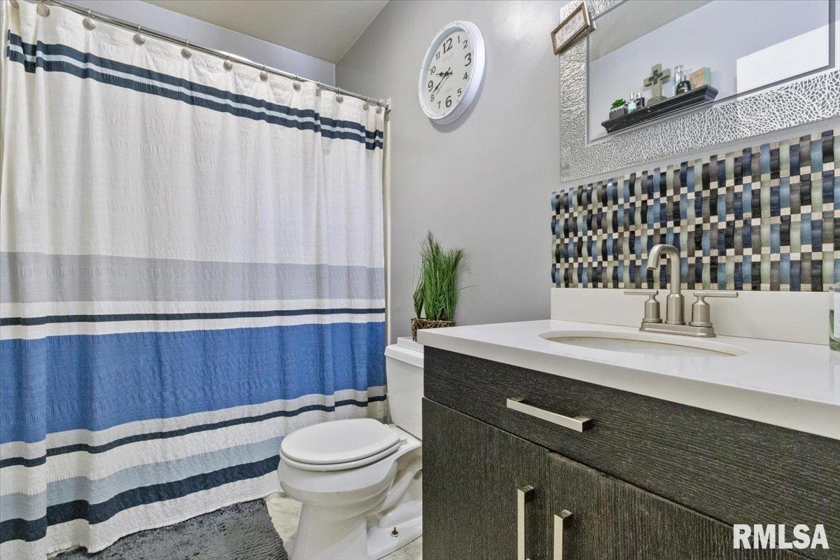 1128 N Robert Drive, East Peoria, Illinois image 28