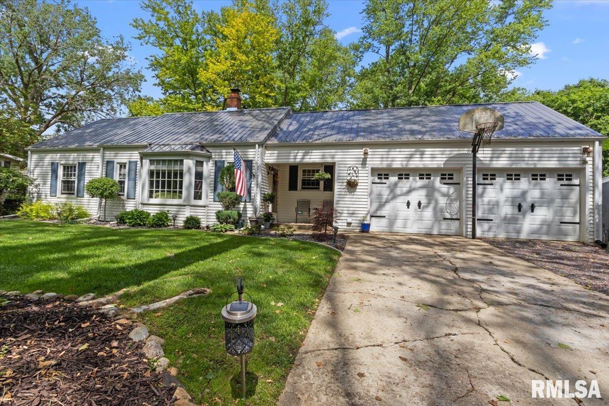 1128 N Robert Drive, East Peoria, Illinois image 1