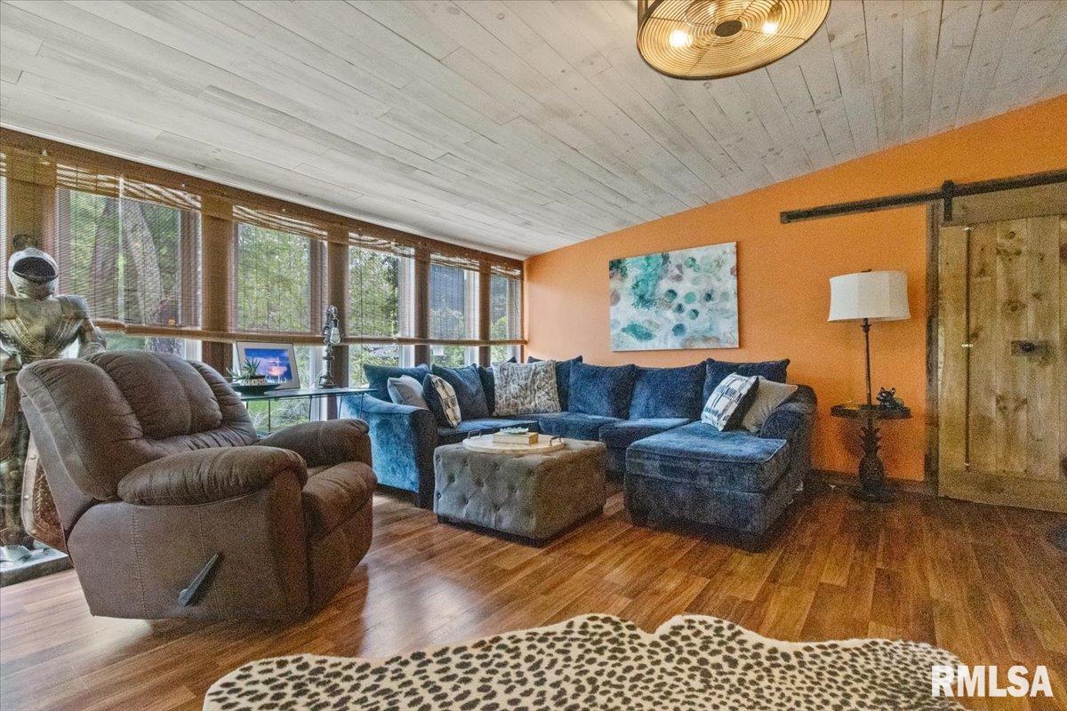 1128 N Robert Drive, East Peoria, Illinois image 23