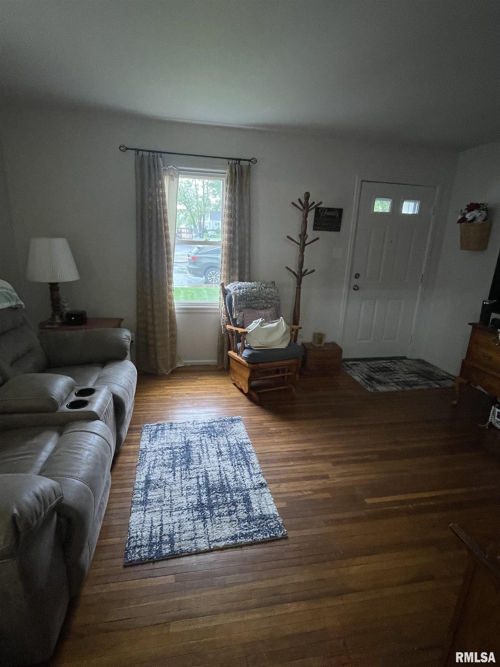 1308 E London Avenue, Peoria, Illinois image 8