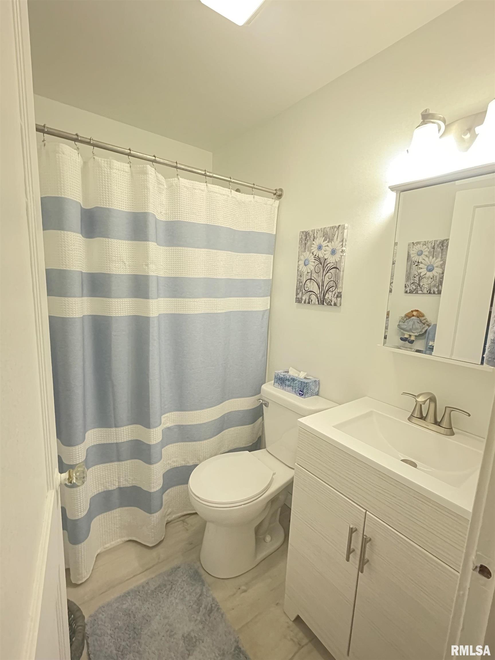 1308 E London Avenue, Peoria, Illinois image 16
