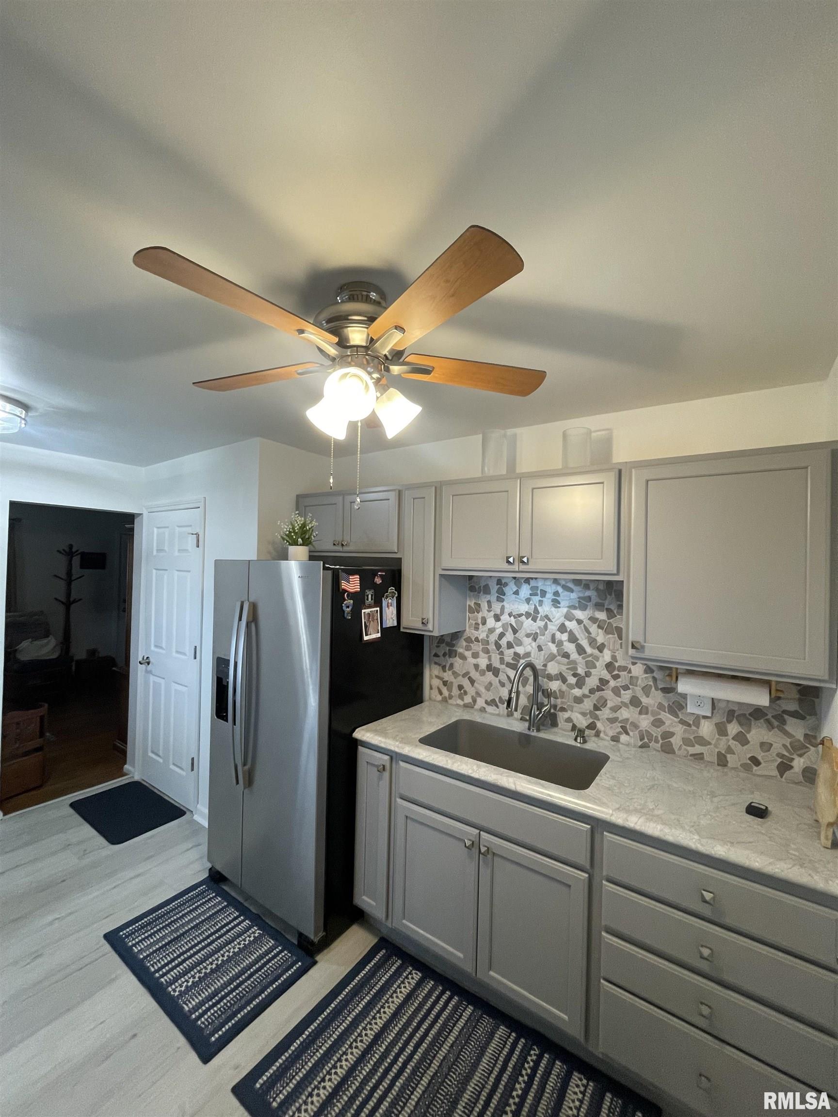 1308 E London Avenue, Peoria, Illinois image 10