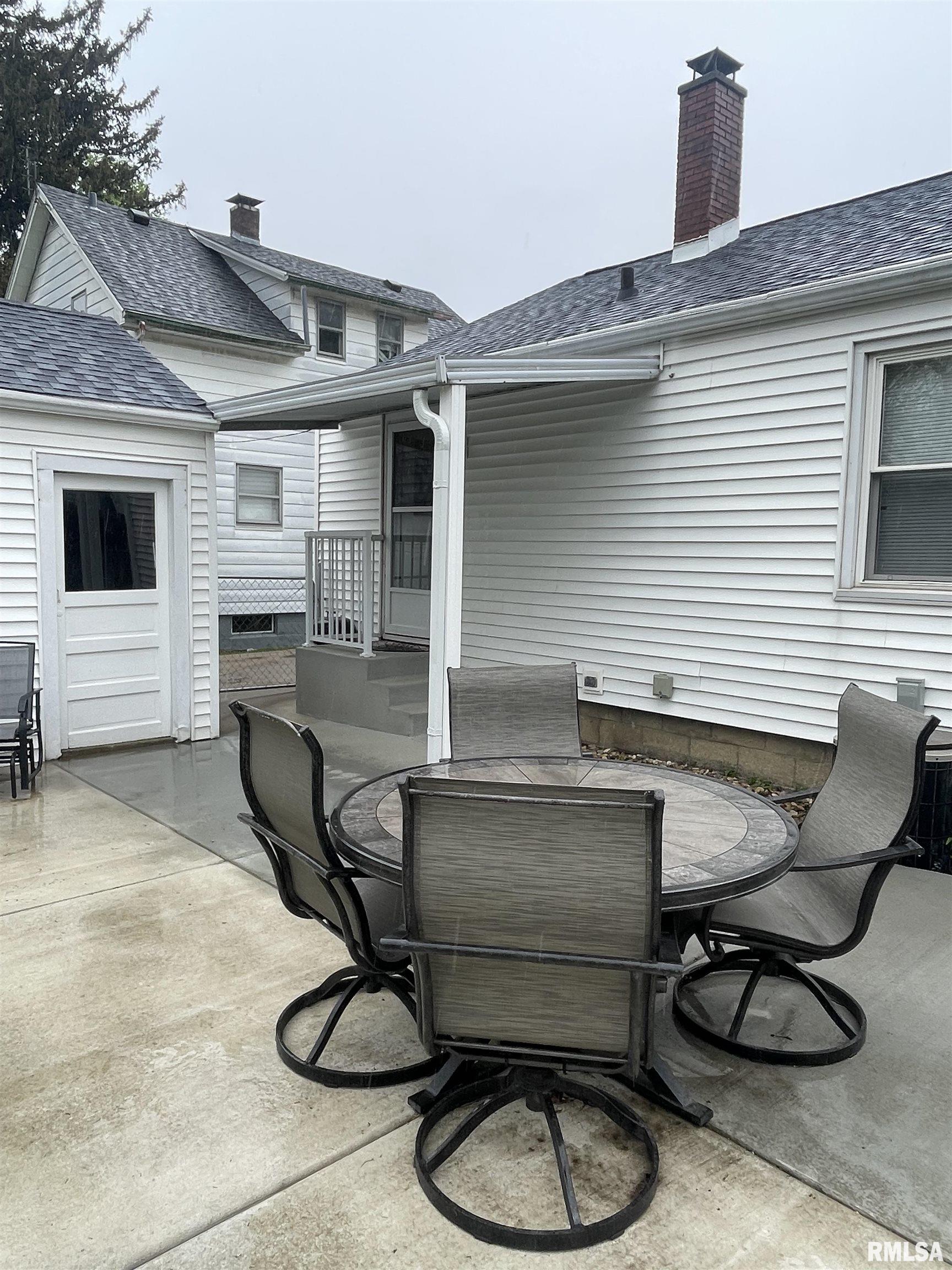 1308 E London Avenue, Peoria, Illinois image 3