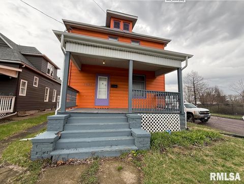 Photo of 2624 N PROSPECT Road, Peoria, IL 61603 (MLS # PA1265647)