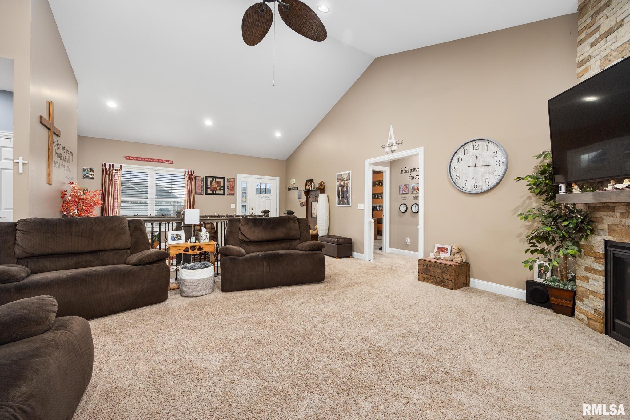 404 Victoria Drive, Washington, Illinois image 5