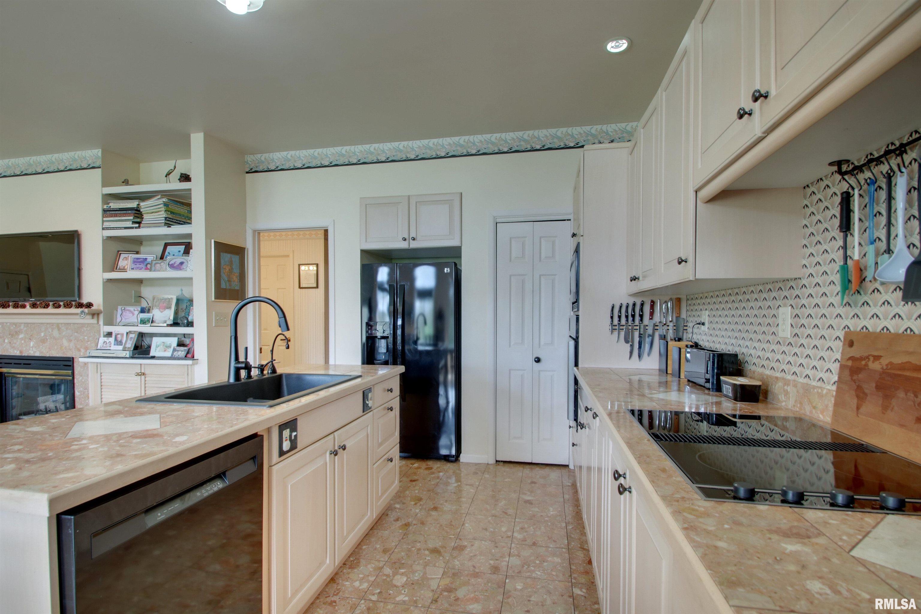 5620 Ridgeline Drive, Quincy, Illinois image 11