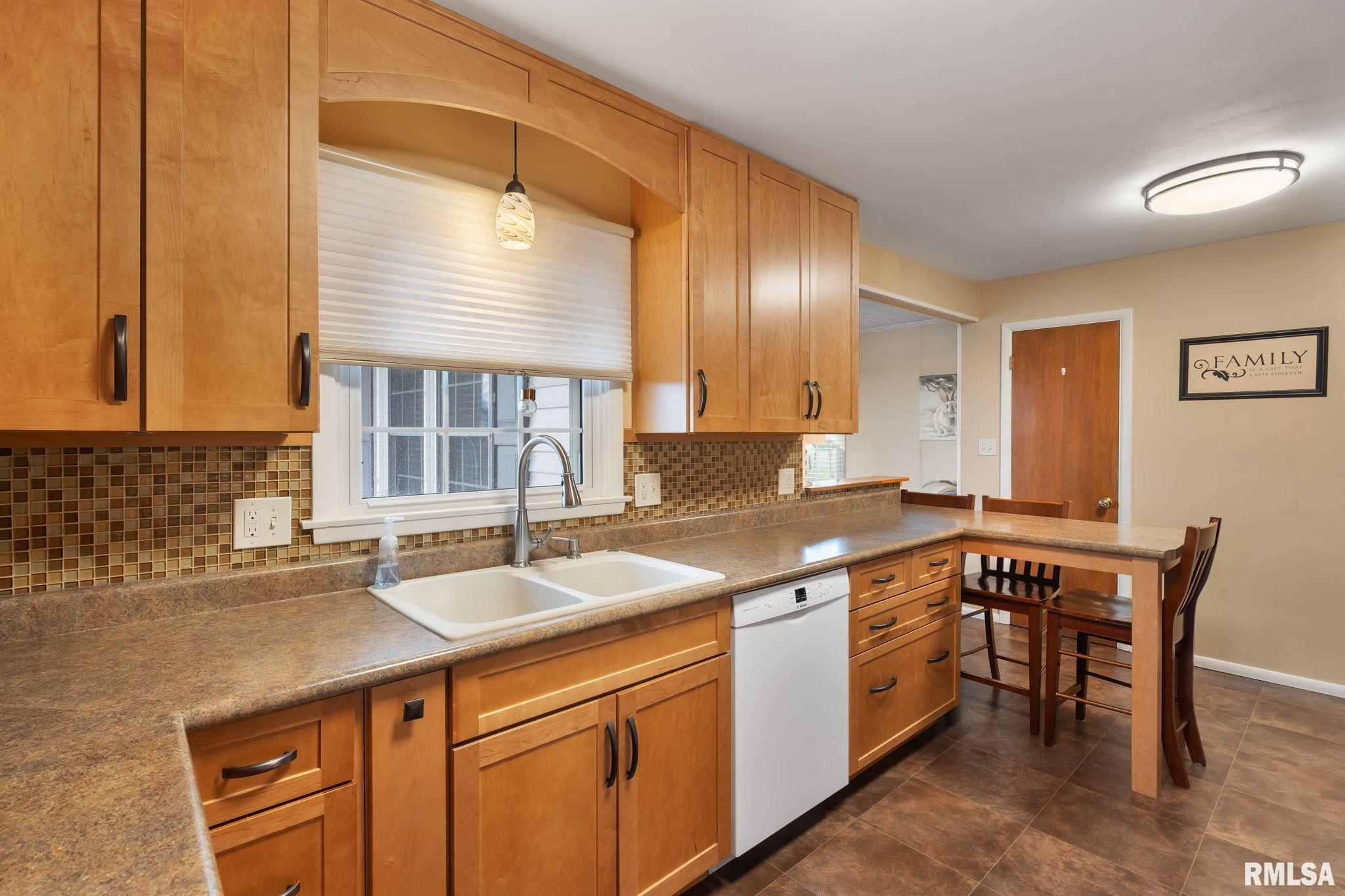 1228 2nd Avenue, Fulton, Illinois image 8