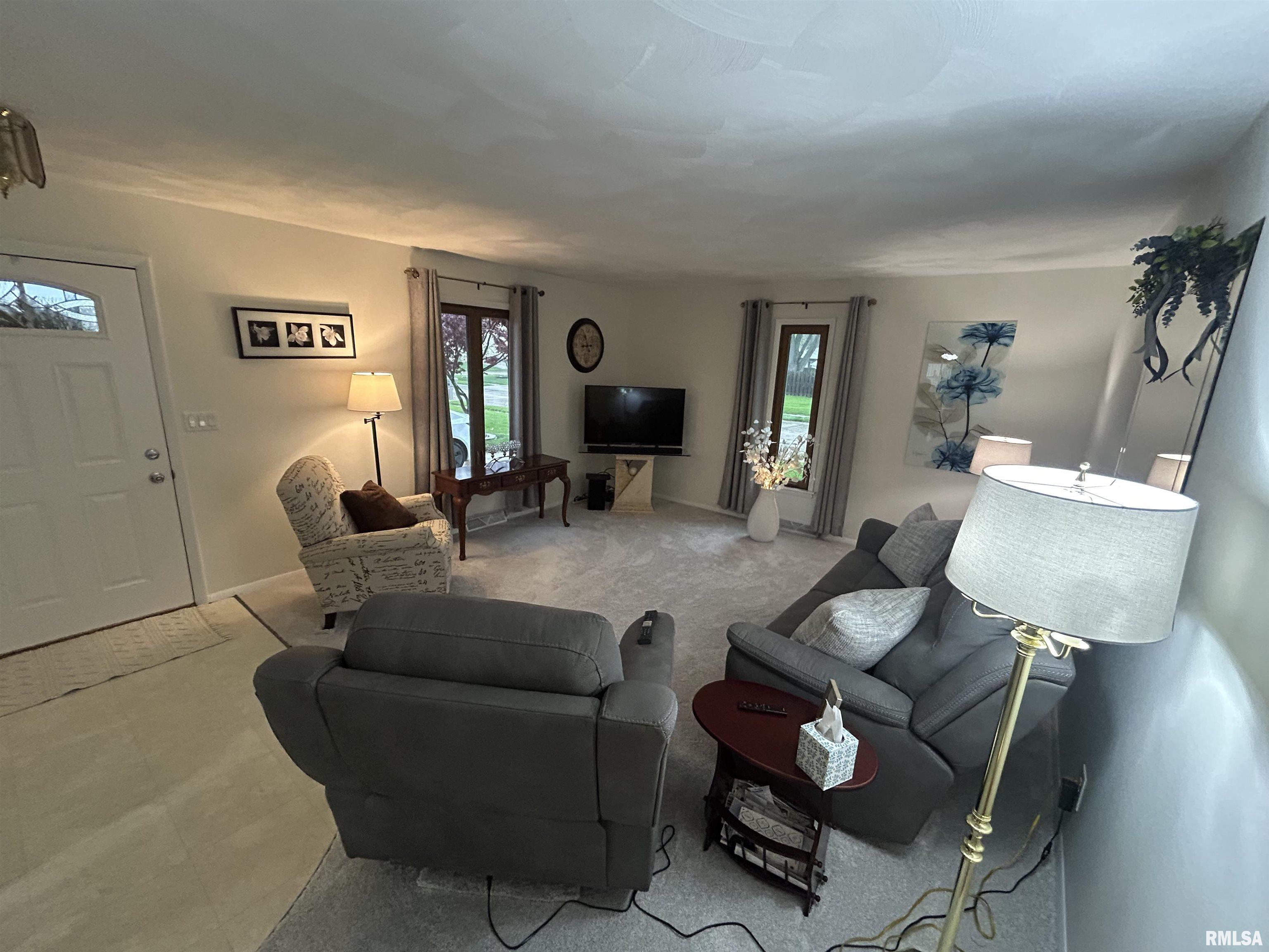 22 Red Oak Lane, Springfield, Illinois image 16