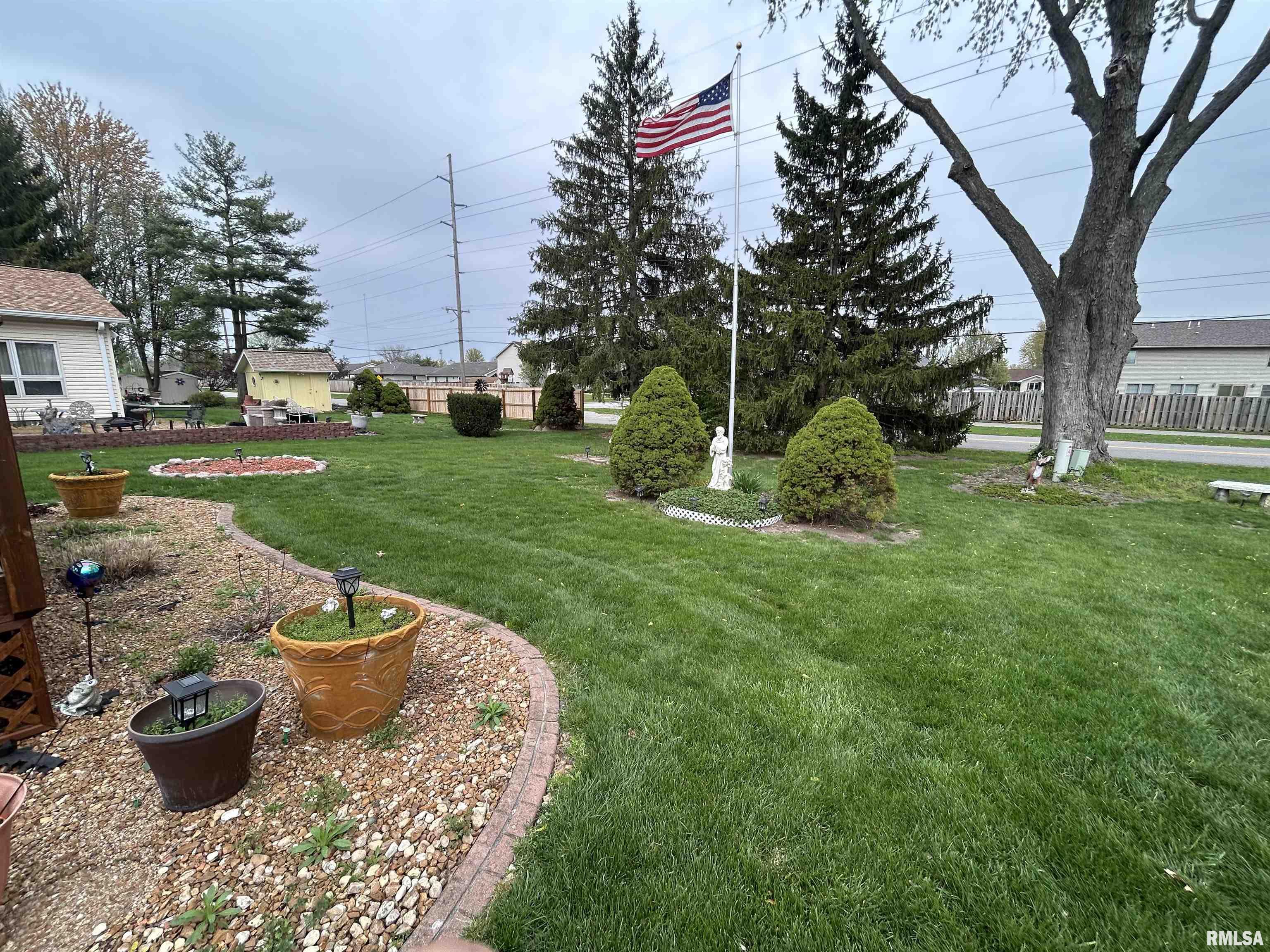 22 Red Oak Lane, Springfield, Illinois image 8