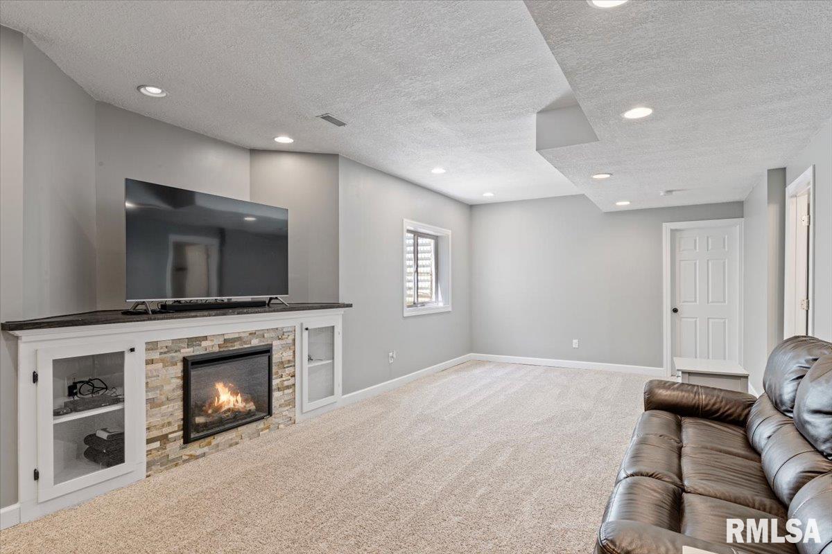 5472 Judge Road, Bettendorf, Iowa image 44
