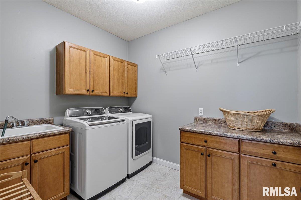5472 Judge Road, Bettendorf, Iowa image 27
