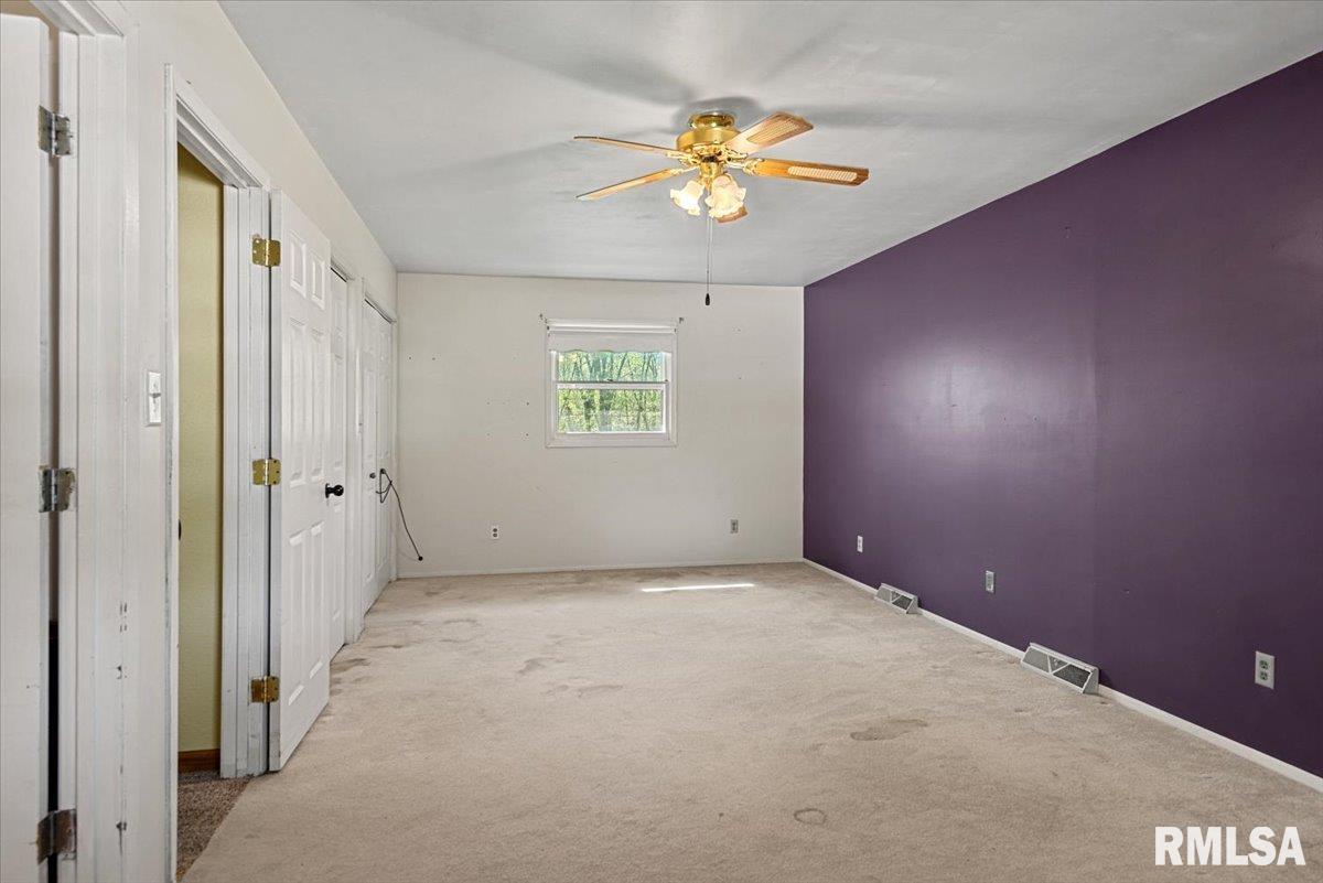 8 Timberline Drive, Springfield, Illinois image 19