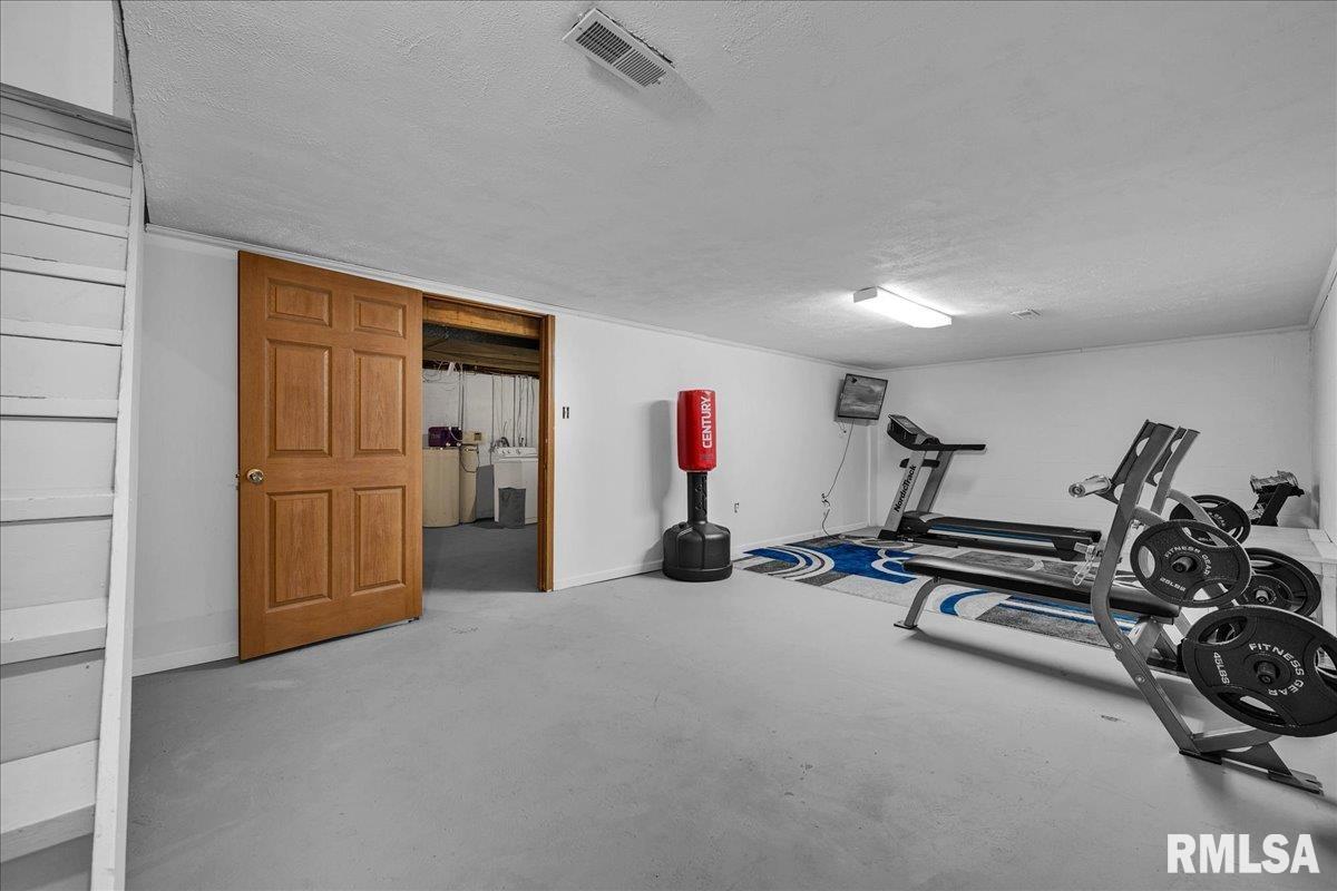 1504 Kern Road, Washington, Illinois image 20