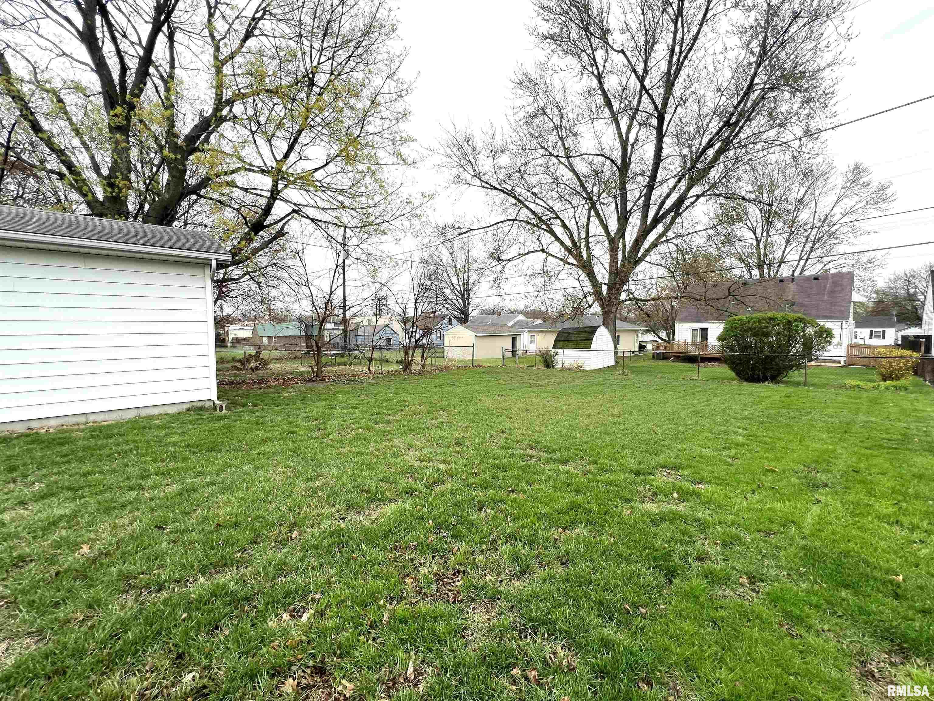 2040 W Hudson Street, Peoria, Illinois image 32