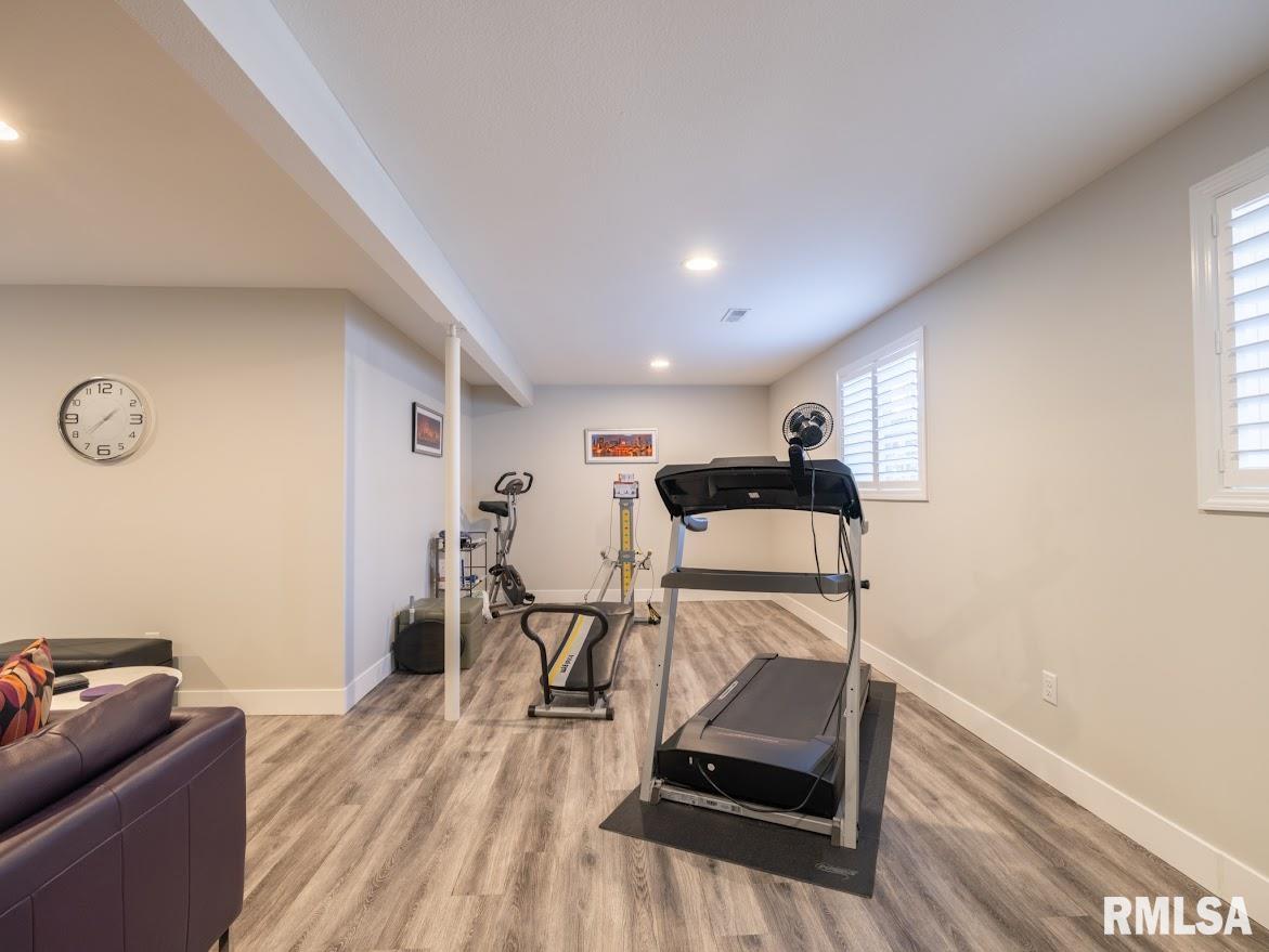 6910 N Brookstone Drive, Peoria, Illinois image 39